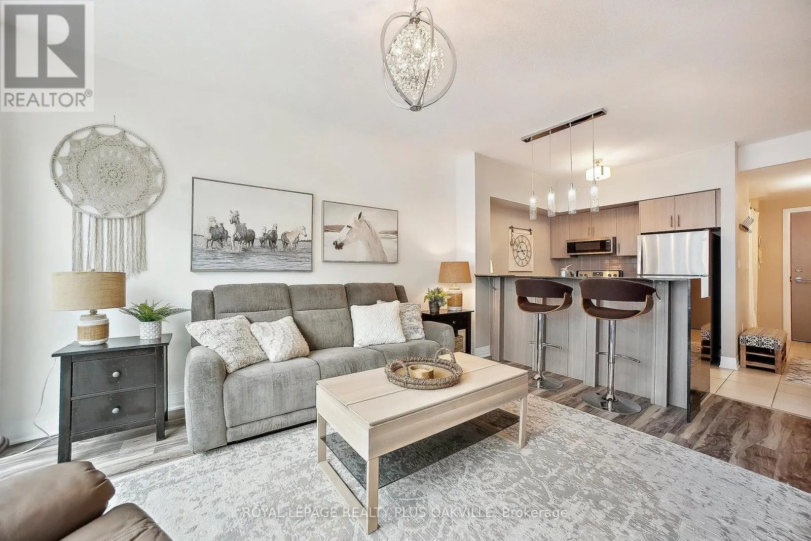 412 - 10 CONCORD PLACE