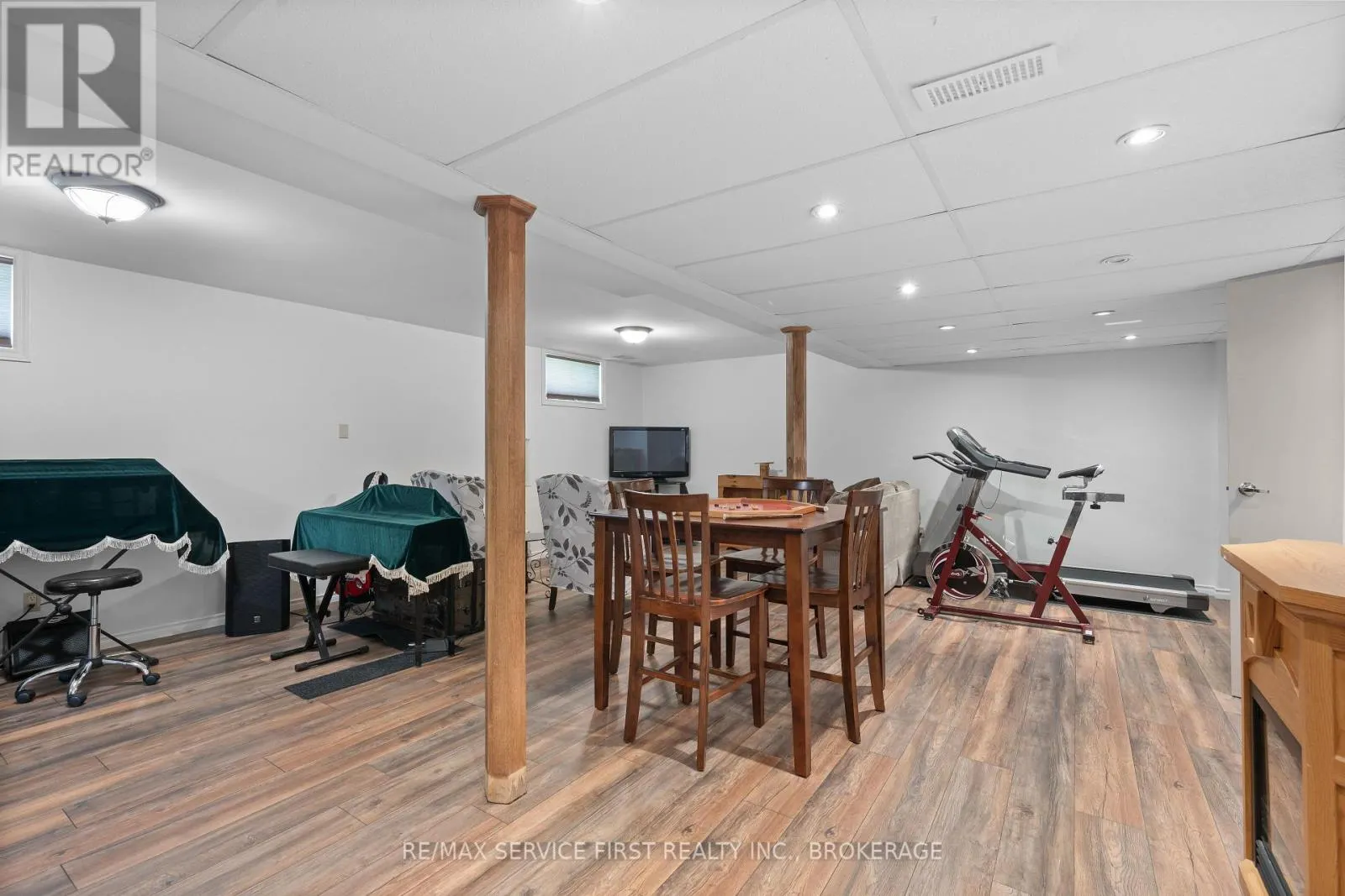 199 SPLINTER COURT