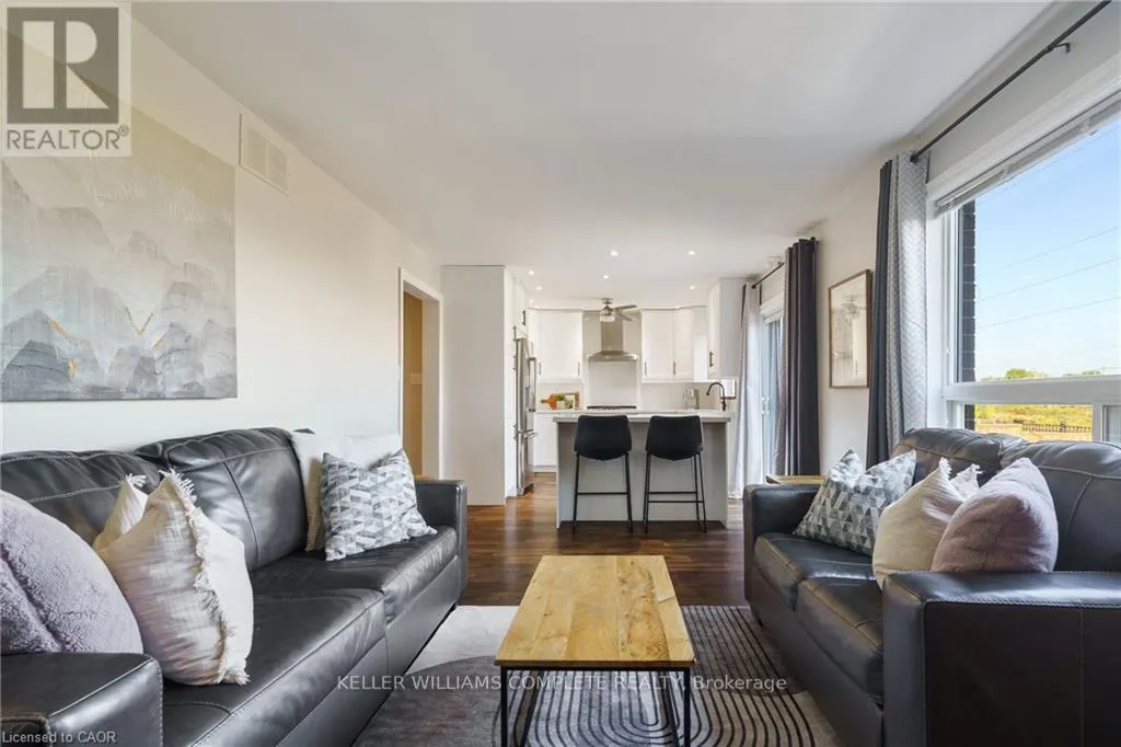 44 GRASSYPLAIN DRIVE