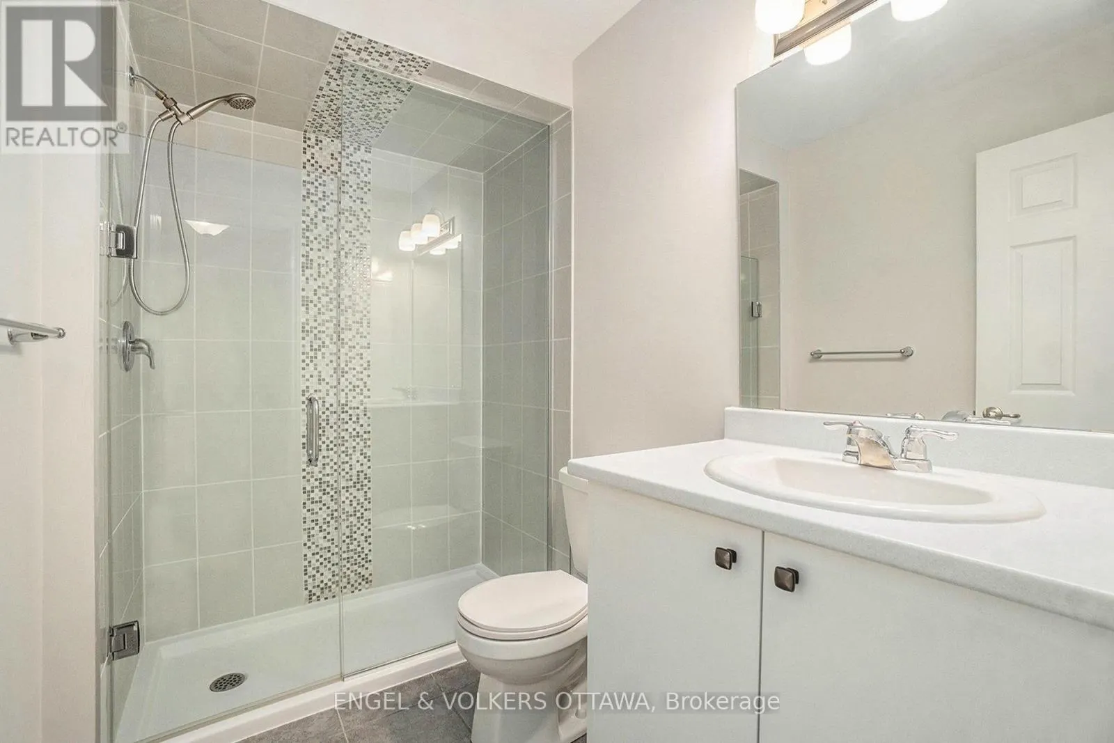 827 KINIW PRIVATE