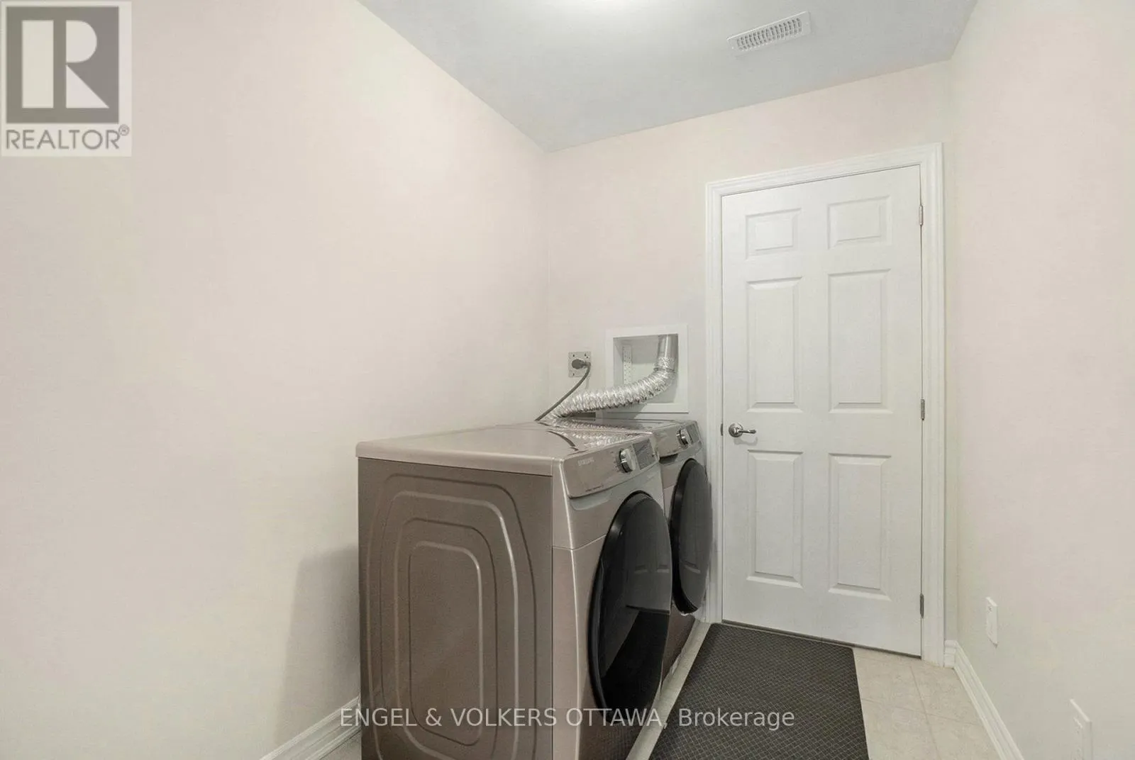 827 KINIW PRIVATE