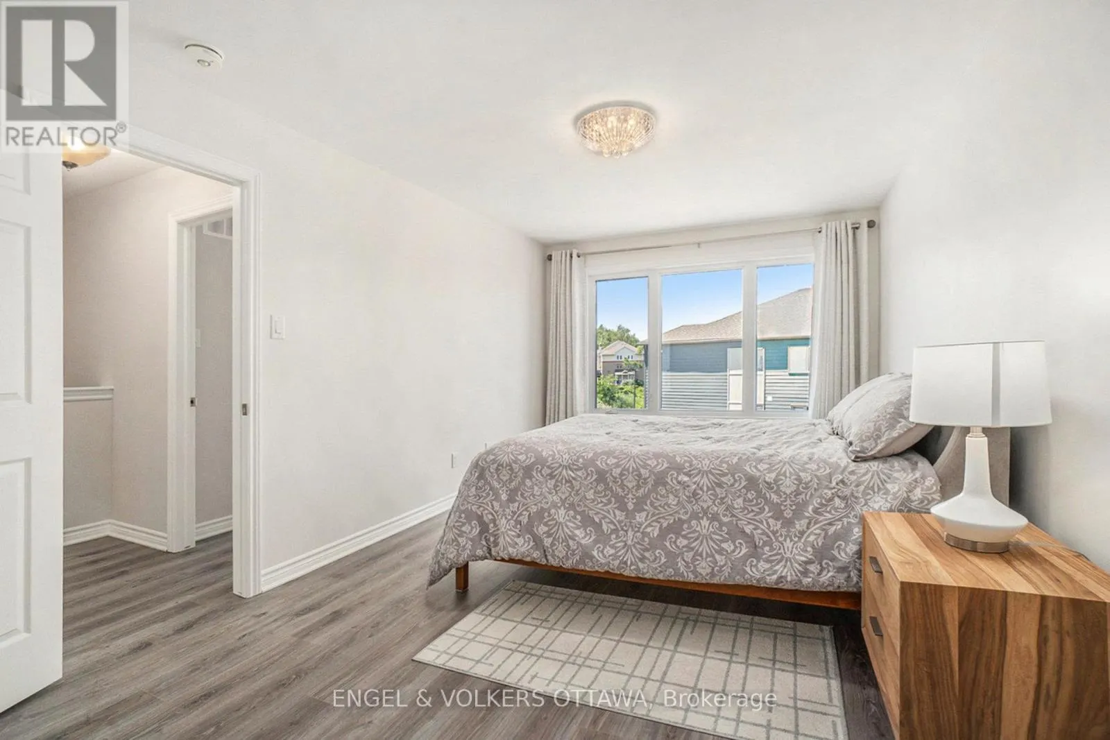 827 KINIW PRIVATE
