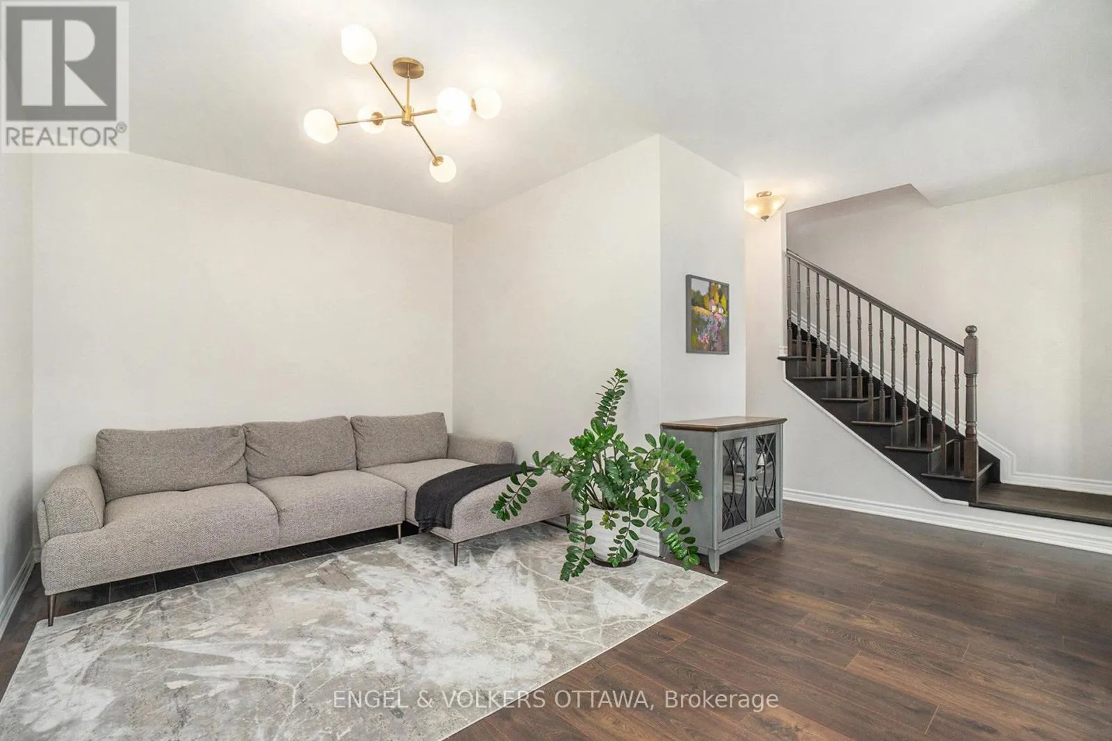 827 KINIW PRIVATE