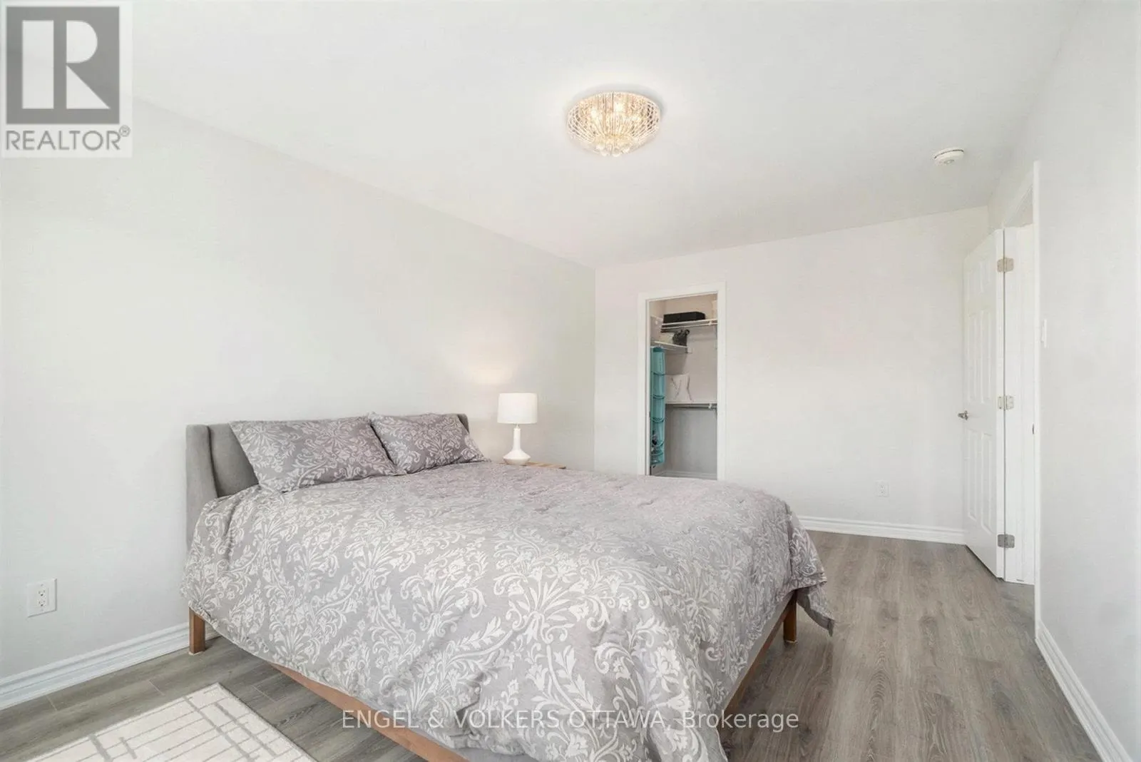 827 KINIW PRIVATE