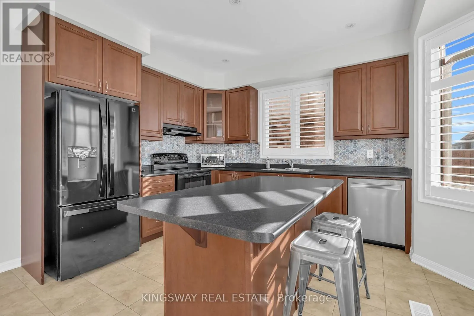 36 BEATTIE CRESCENT