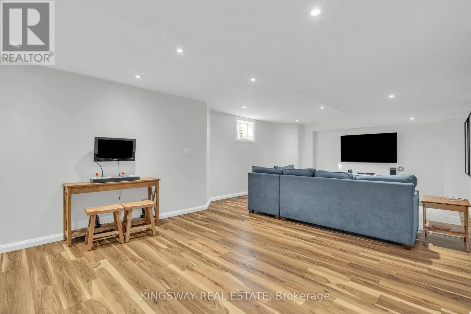 36 BEATTIE CRESCENT