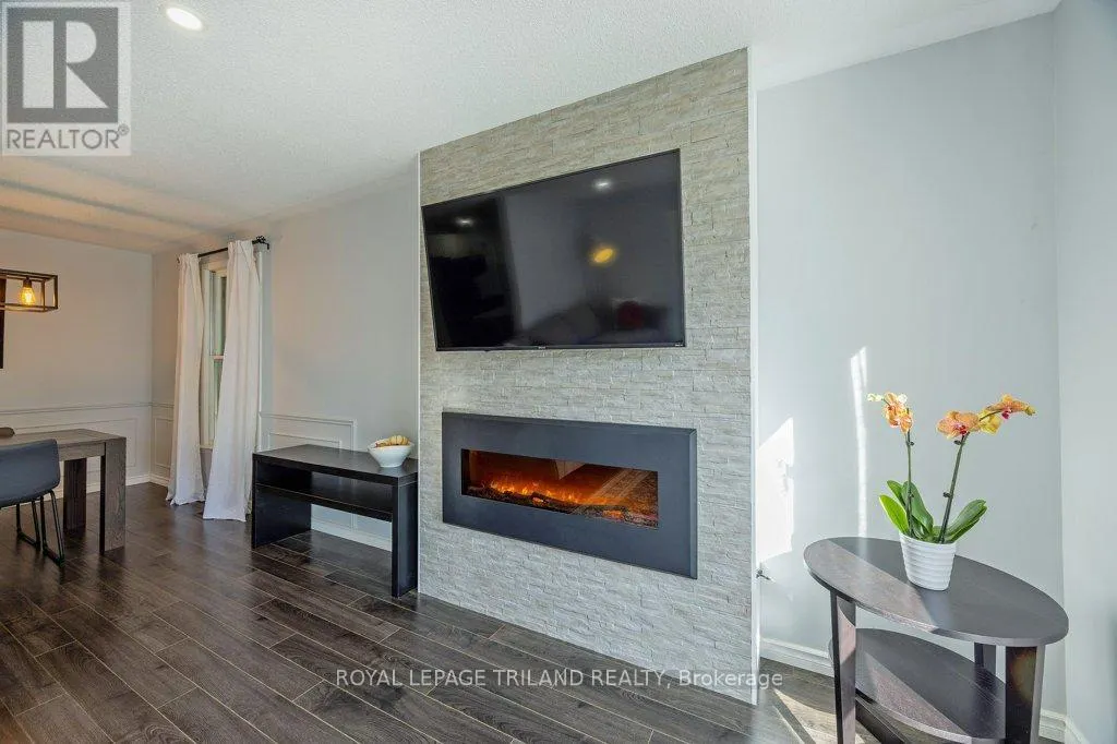 28 MCTAGGART CRESCENT