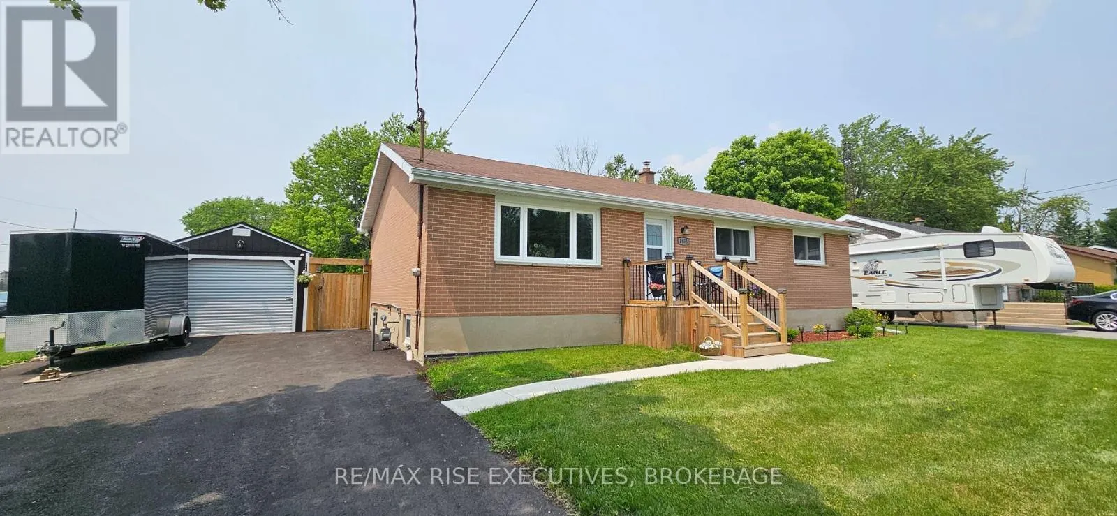 1453 WOODFIELD CRESCENT