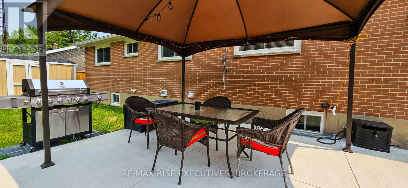 1453 WOODFIELD CRESCENT
