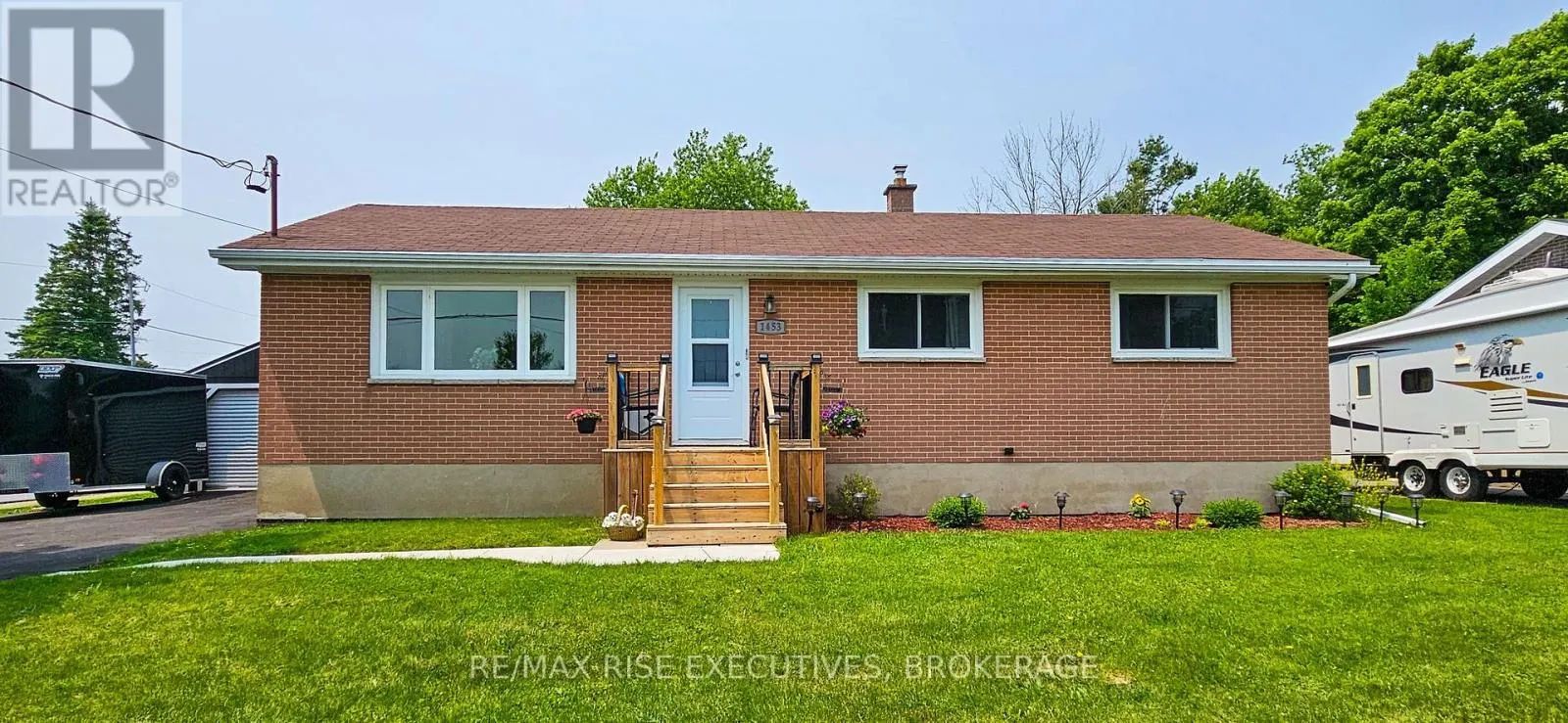 1453 WOODFIELD CRESCENT