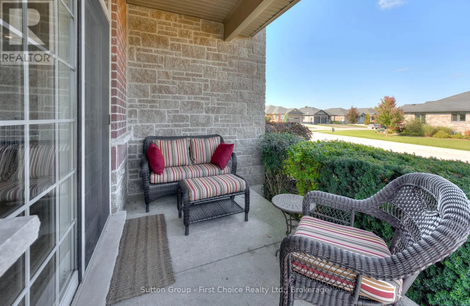 211 SUNSET DRIVE