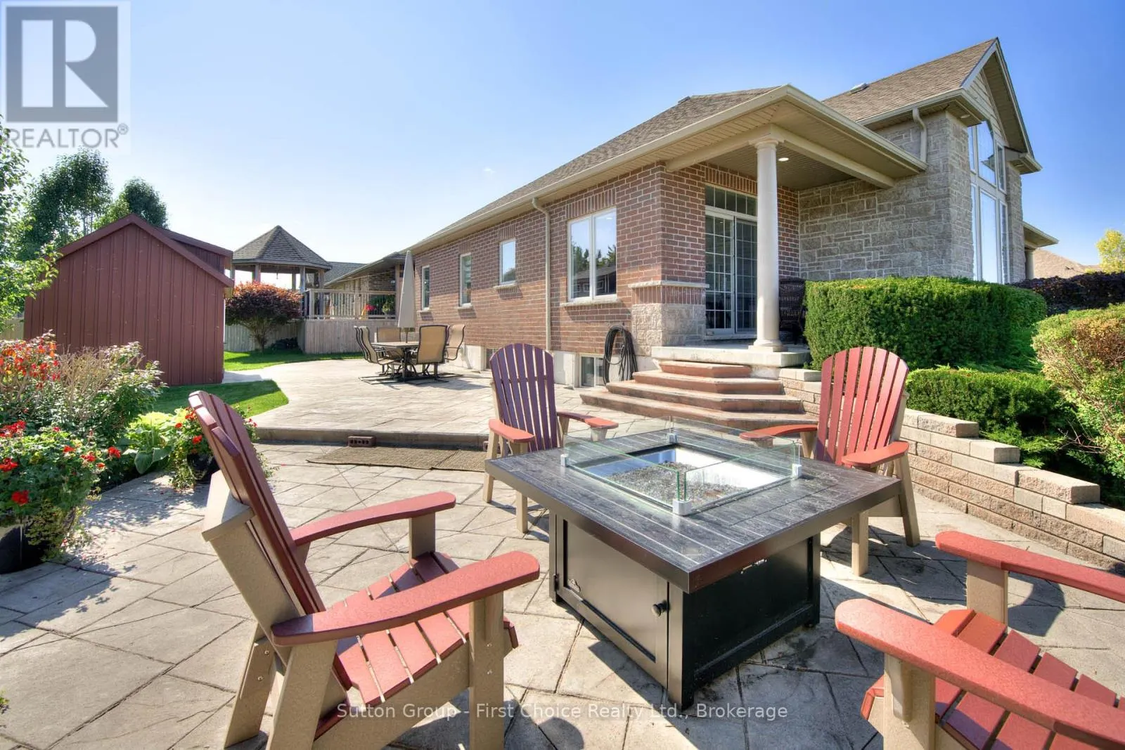 211 SUNSET DRIVE