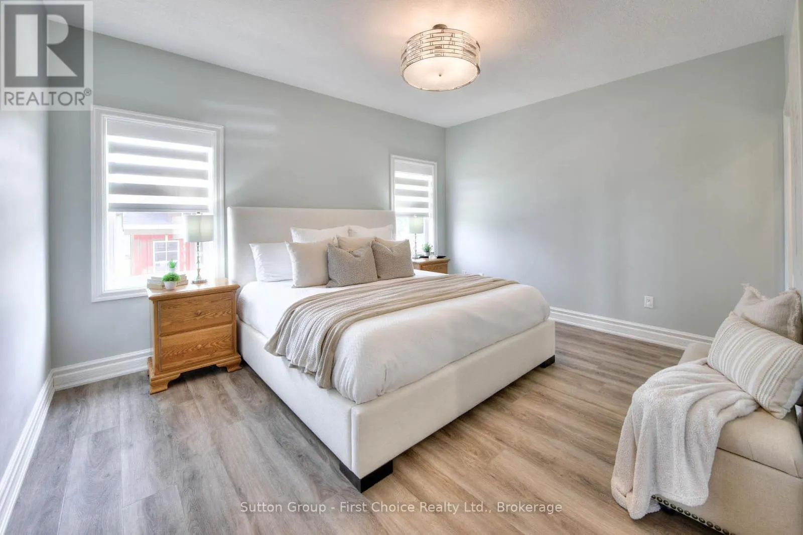 211 SUNSET DRIVE