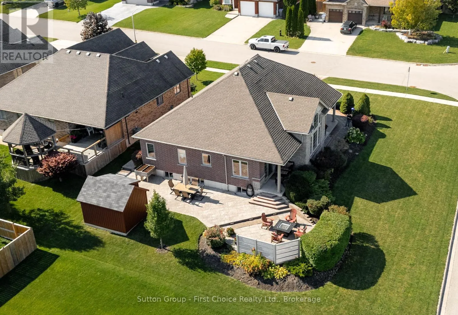 211 SUNSET DRIVE