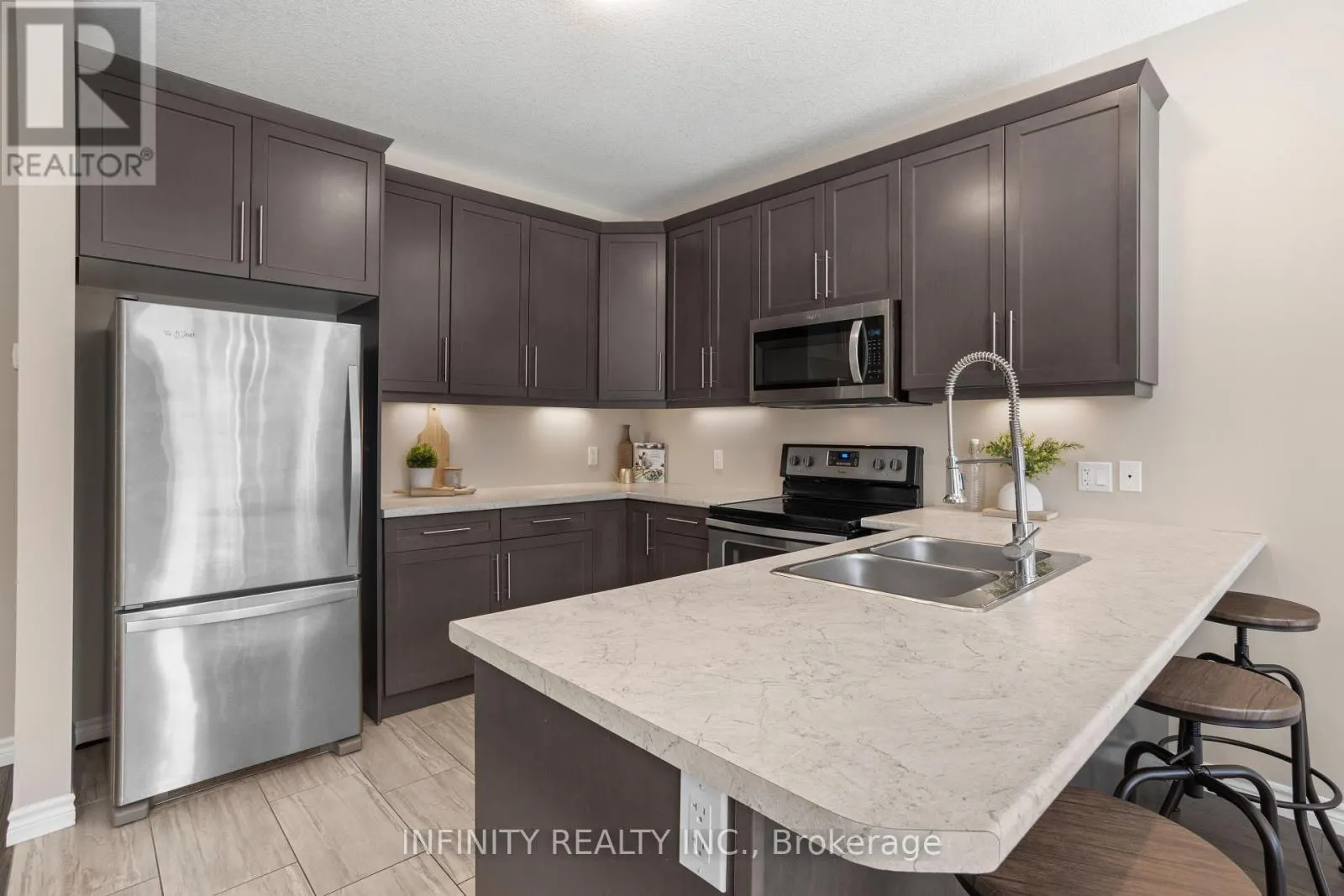 2018 CLAYRIDGE WAY