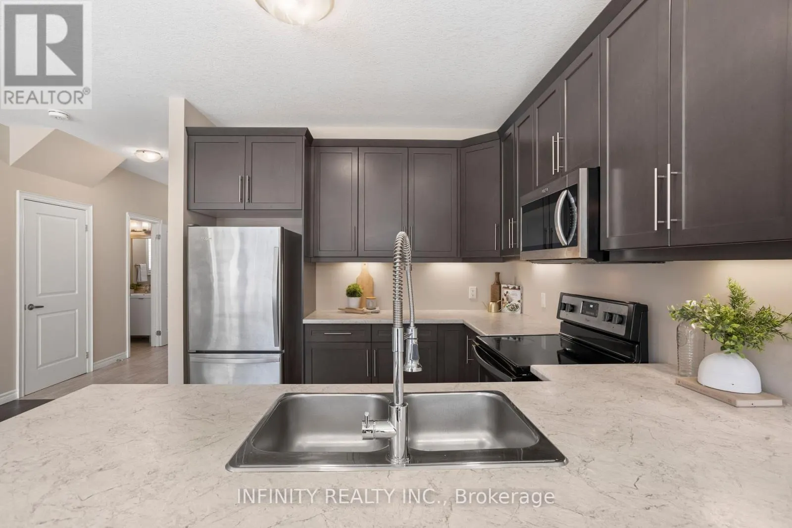 2018 CLAYRIDGE WAY