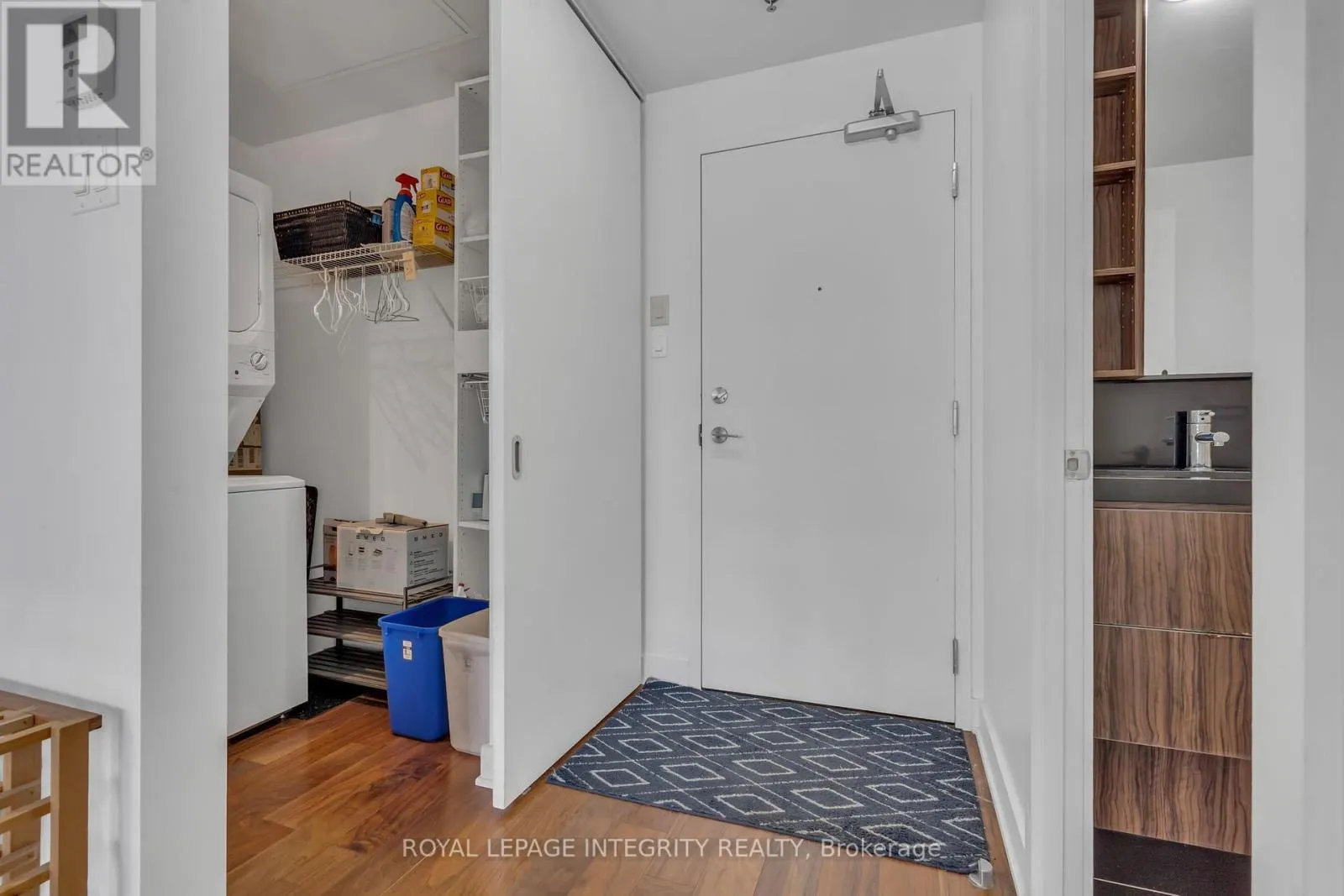 610 - 360 MCLEOD STREET