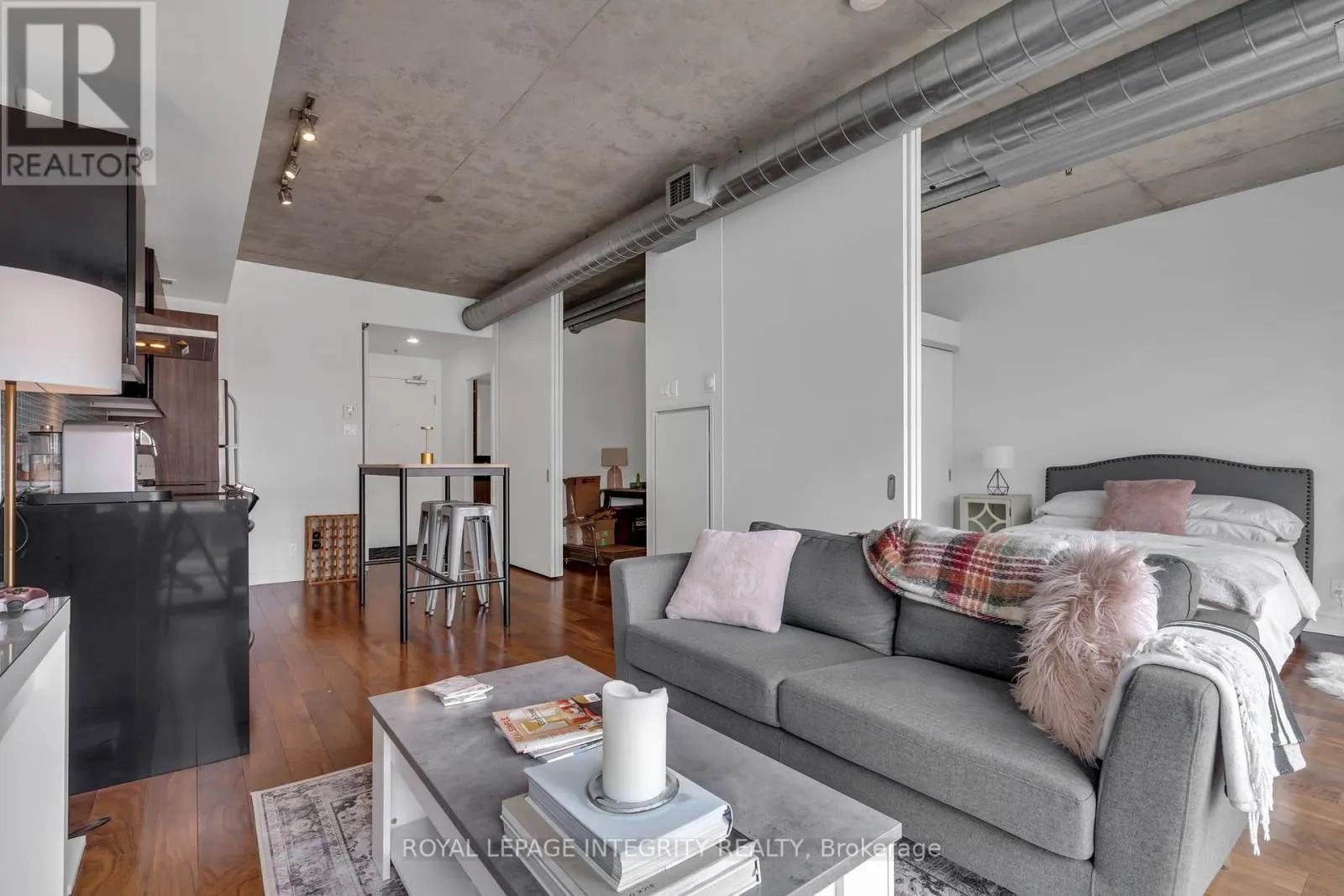 610 - 360 MCLEOD STREET