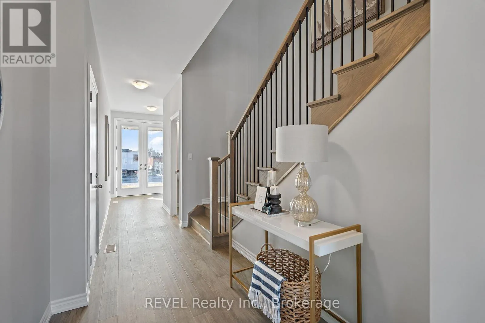 210 WELLANDVALE DRIVE