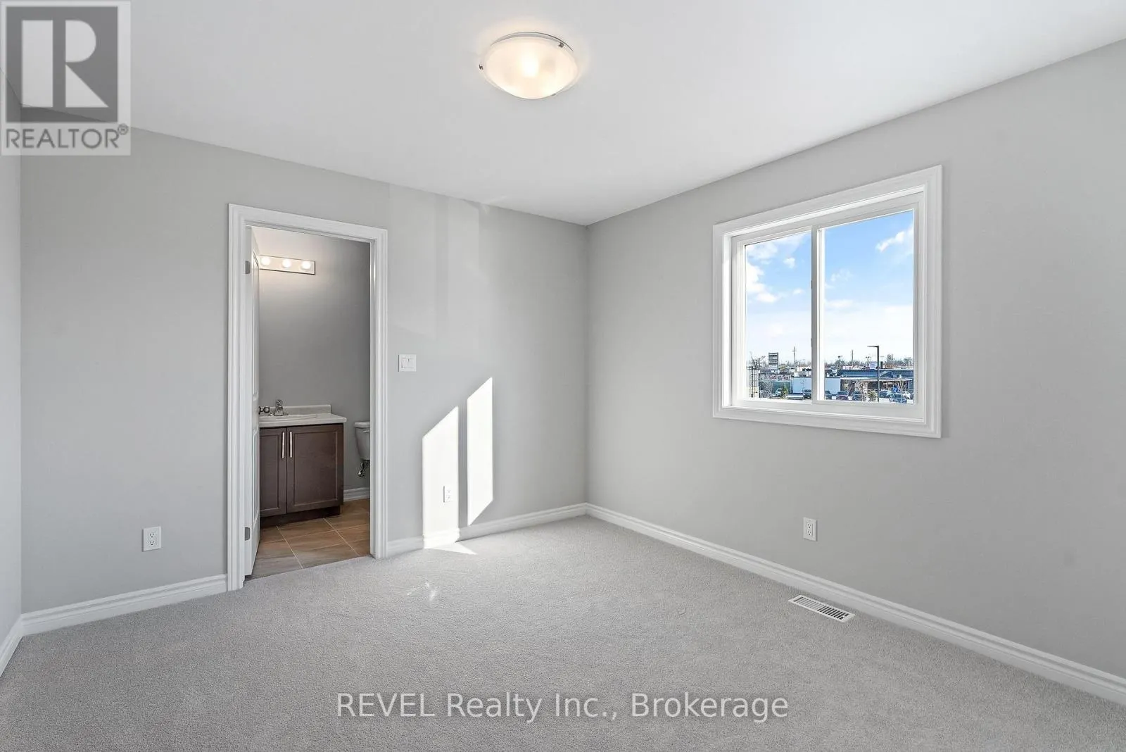 210 WELLANDVALE DRIVE