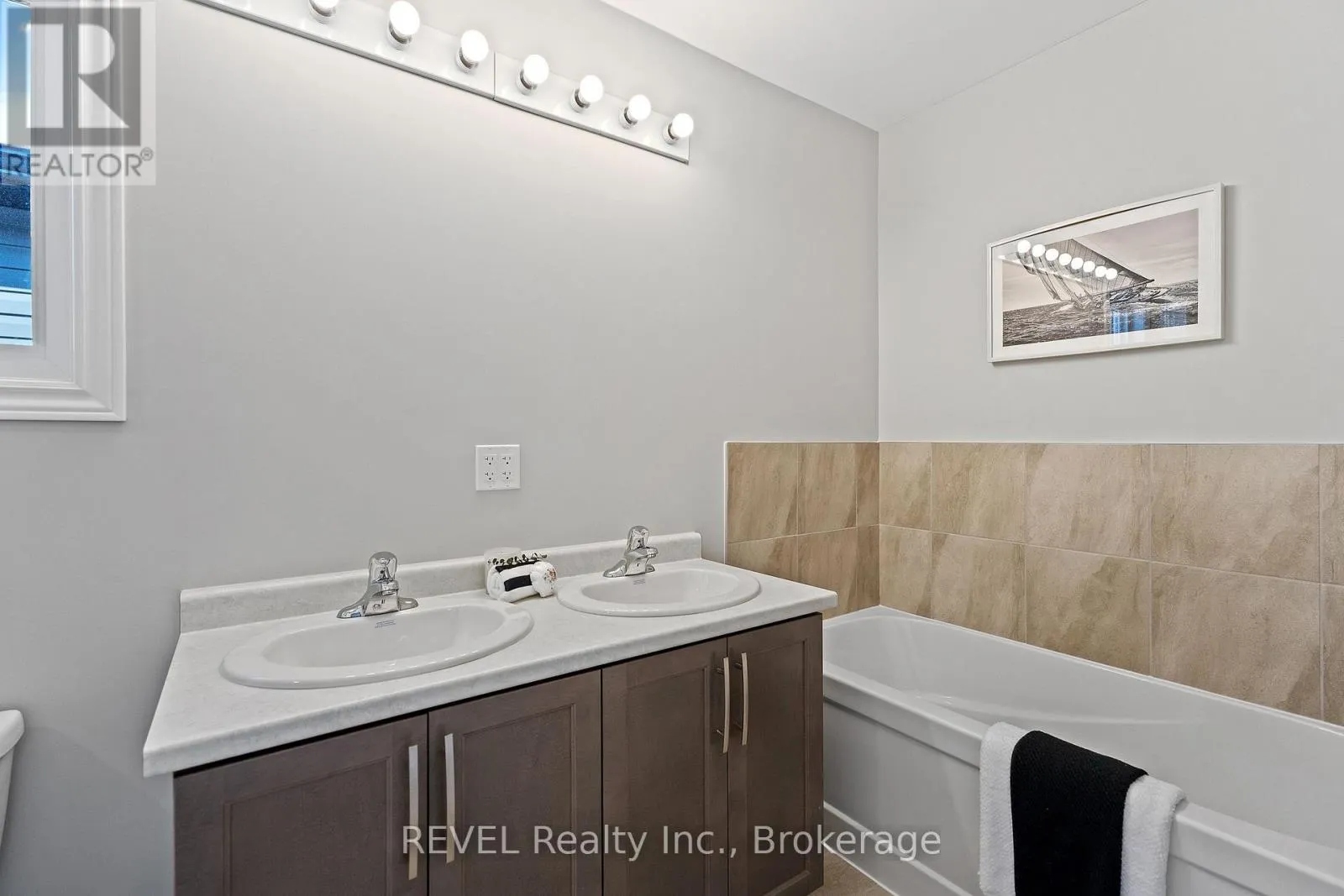 210 WELLANDVALE DRIVE