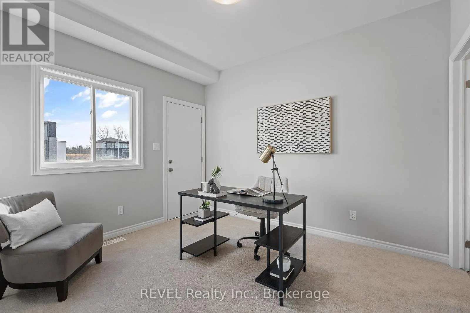 210 WELLANDVALE DRIVE