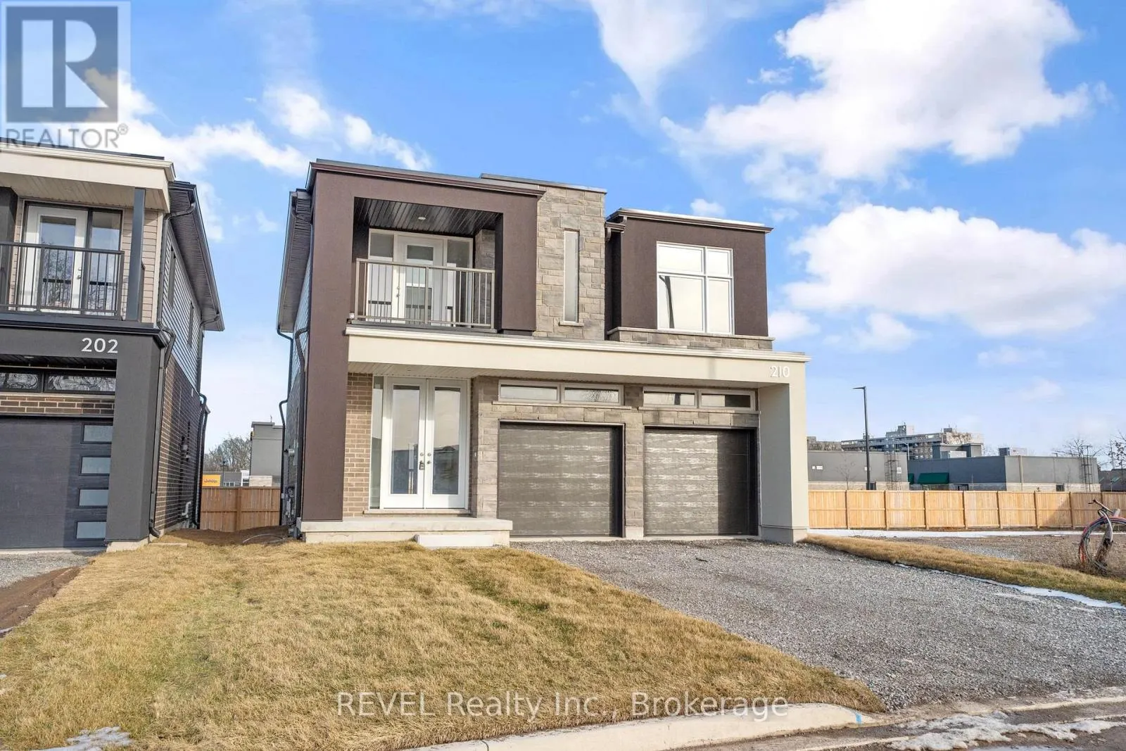 210 WELLANDVALE DRIVE