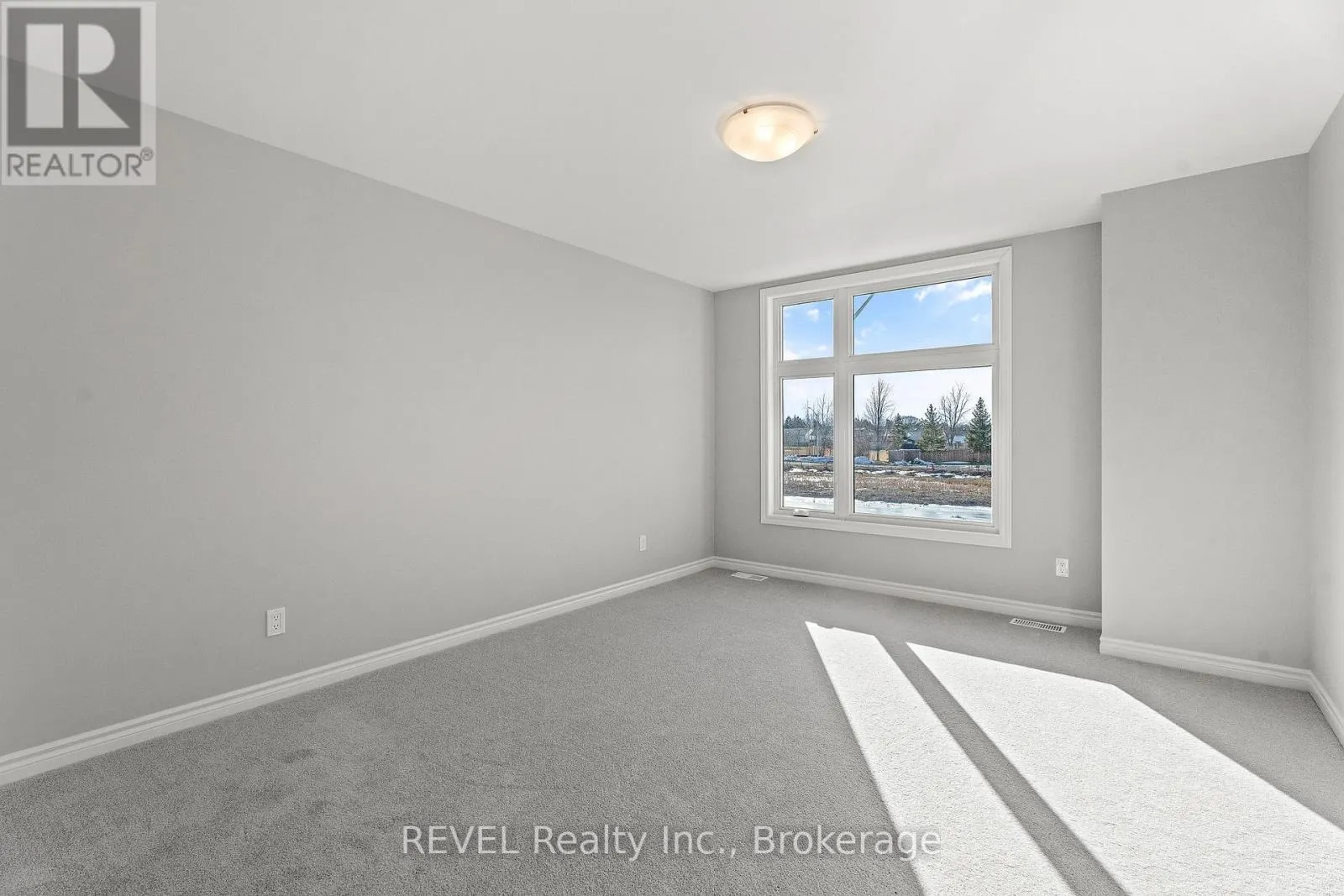 210 WELLANDVALE DRIVE