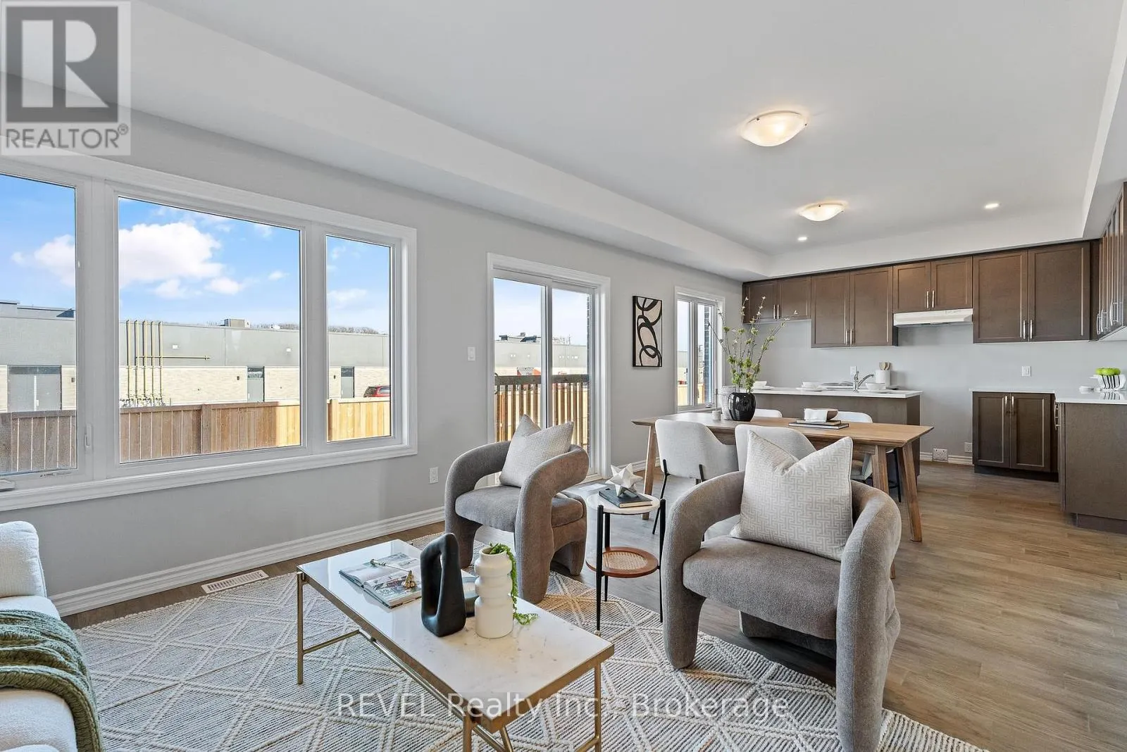 210 WELLANDVALE DRIVE