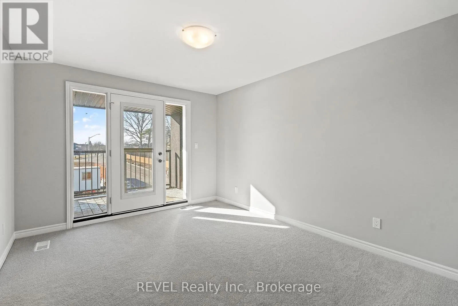 210 WELLANDVALE DRIVE