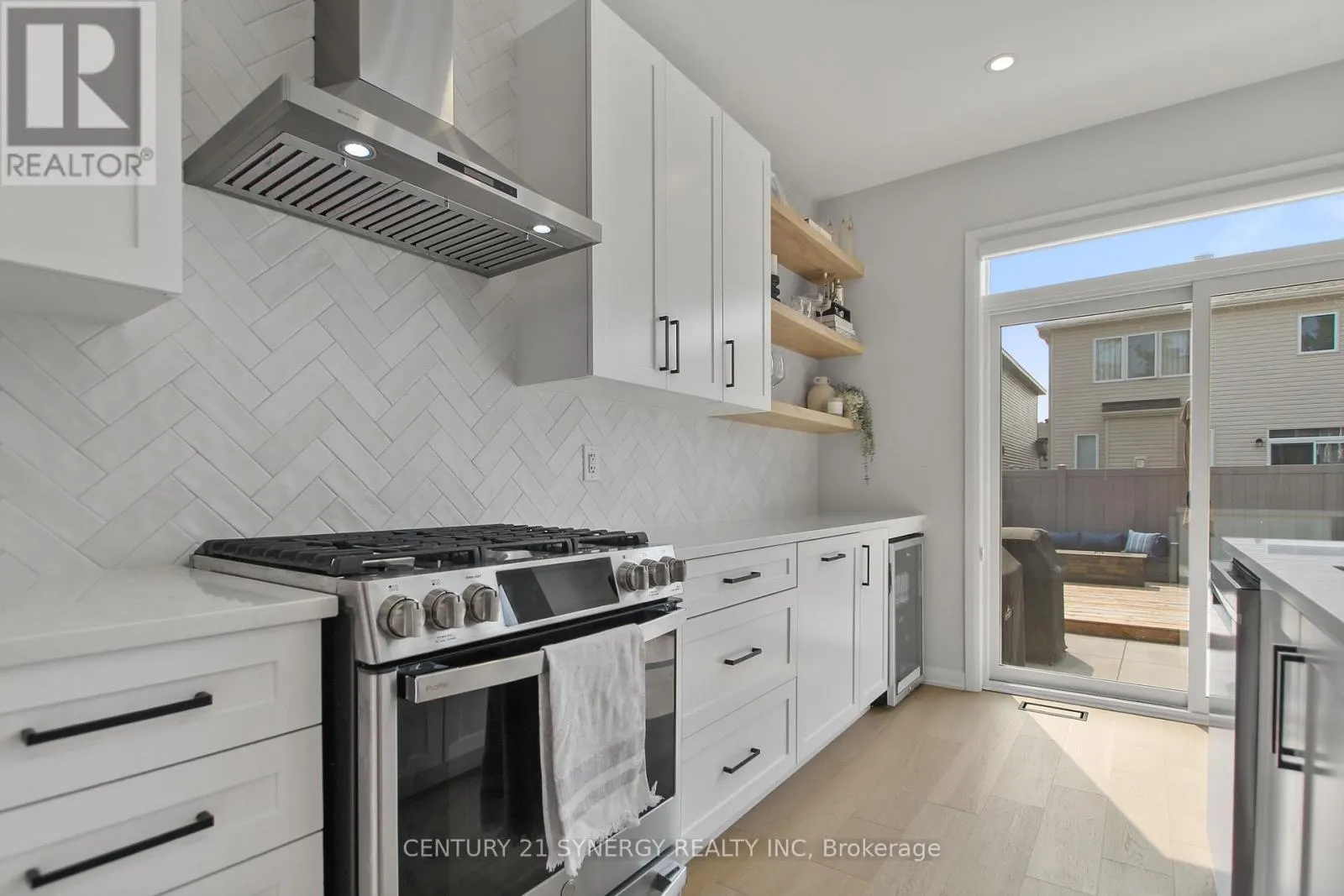 2104 CALTRA CRESCENT