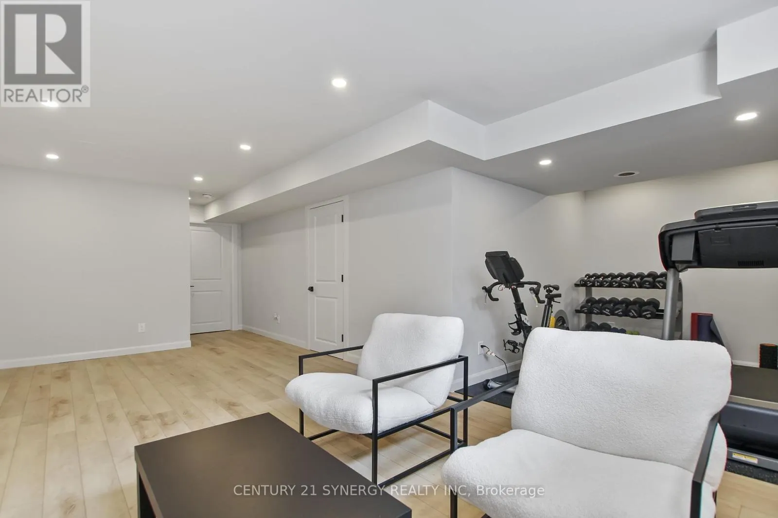 2104 CALTRA CRESCENT