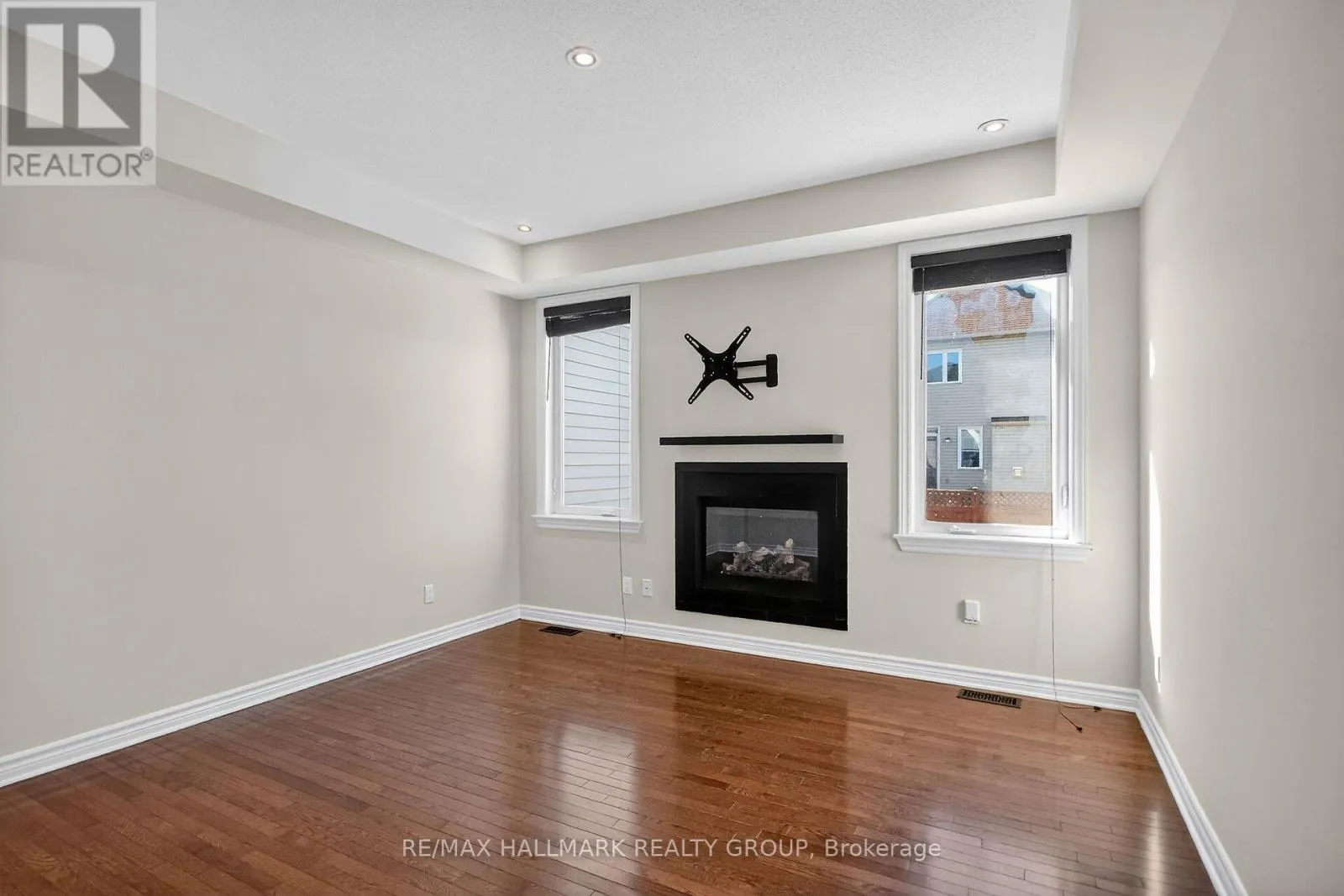 272 BROXBURN CRESCENT