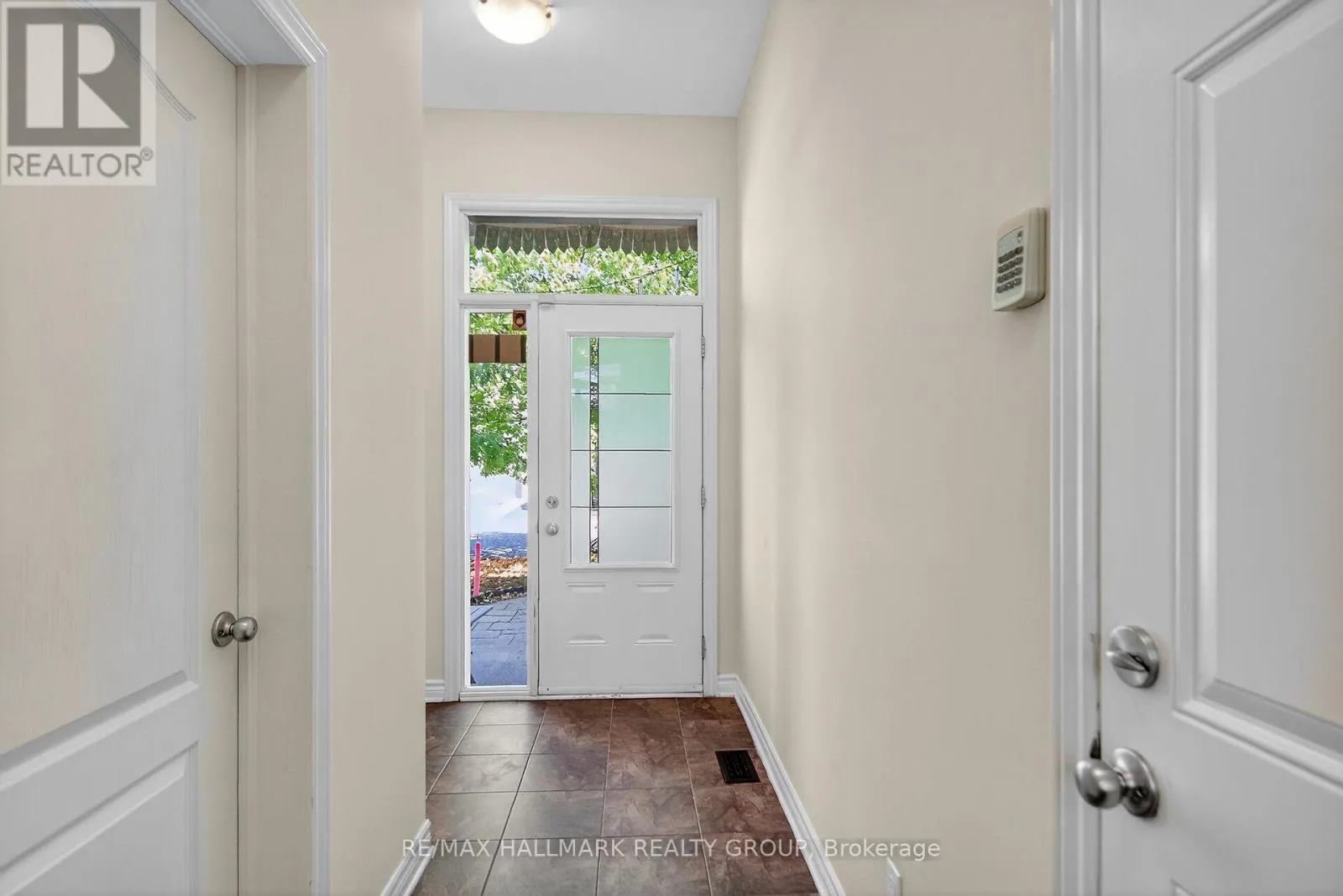 272 BROXBURN CRESCENT