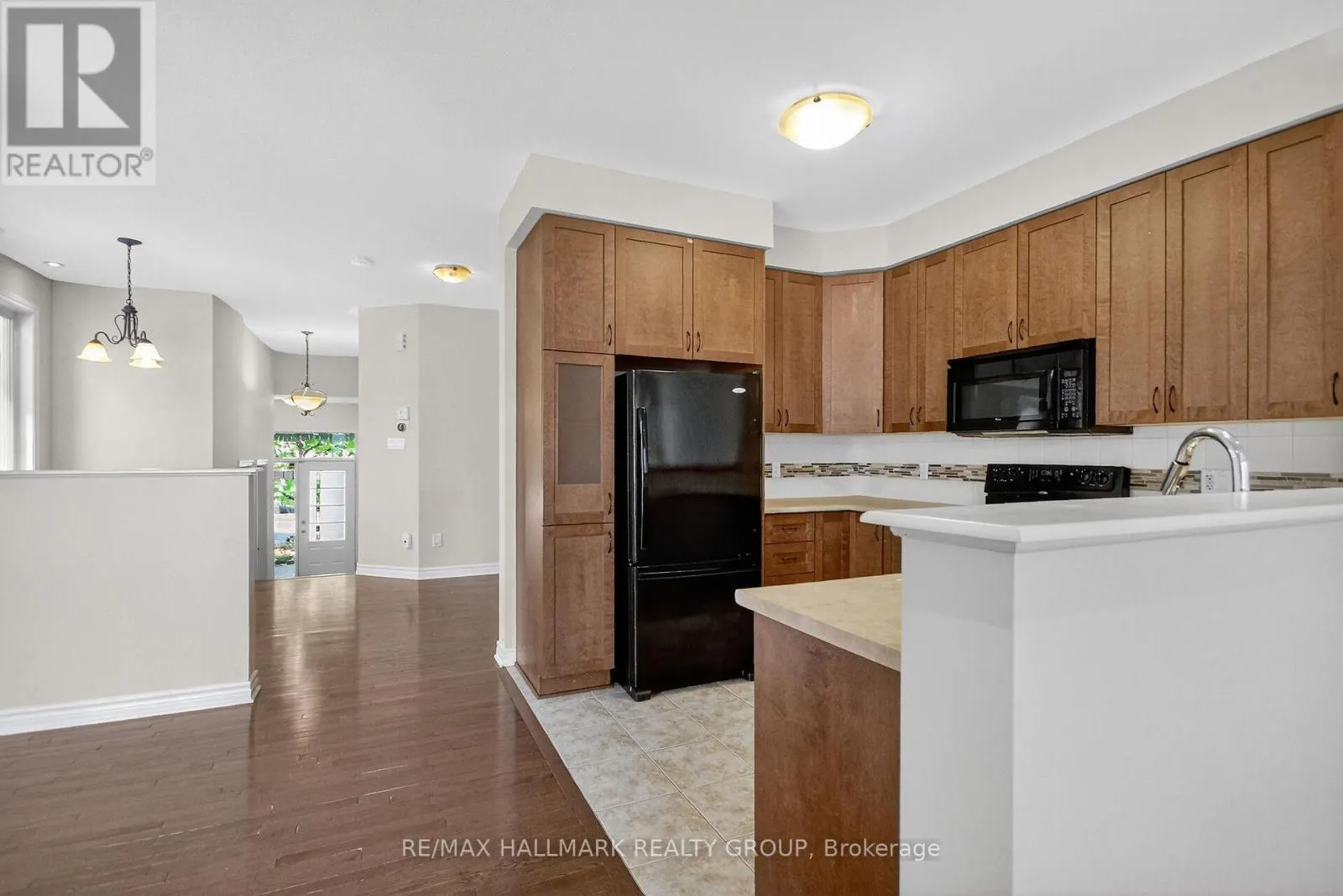 272 BROXBURN CRESCENT