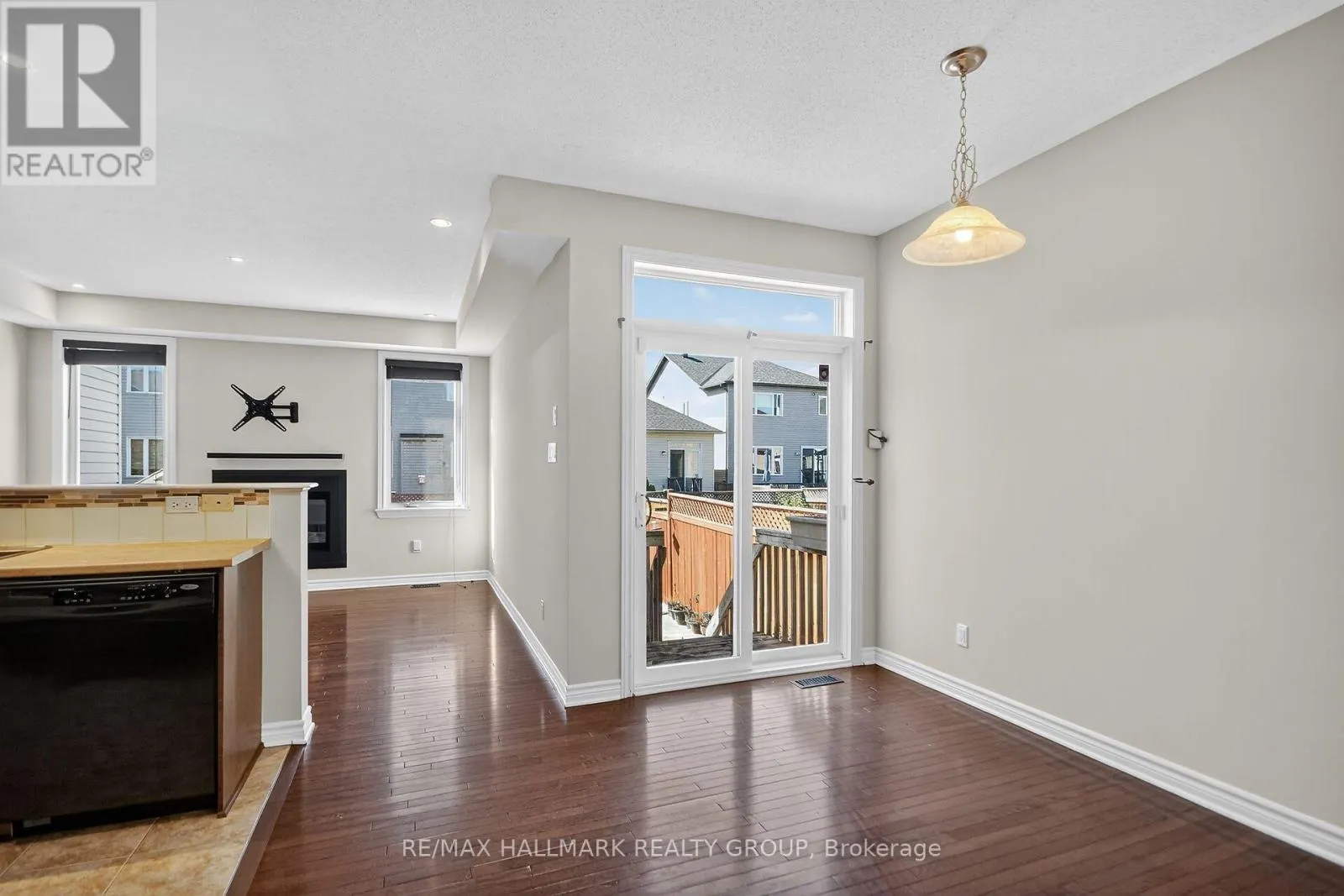 272 BROXBURN CRESCENT