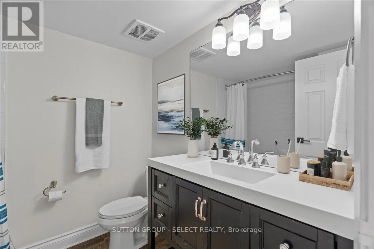 903 - 7 PICTON STREET, #903