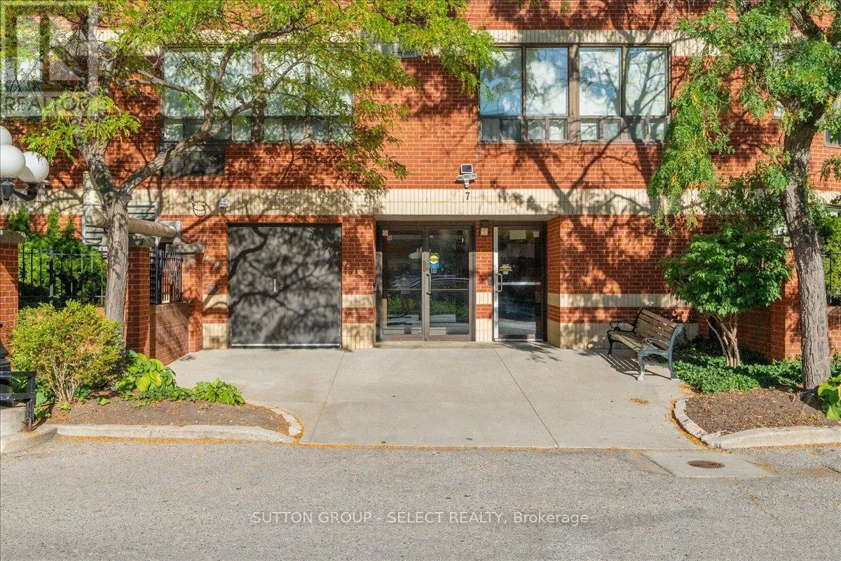 903 - 7 PICTON STREET, #903