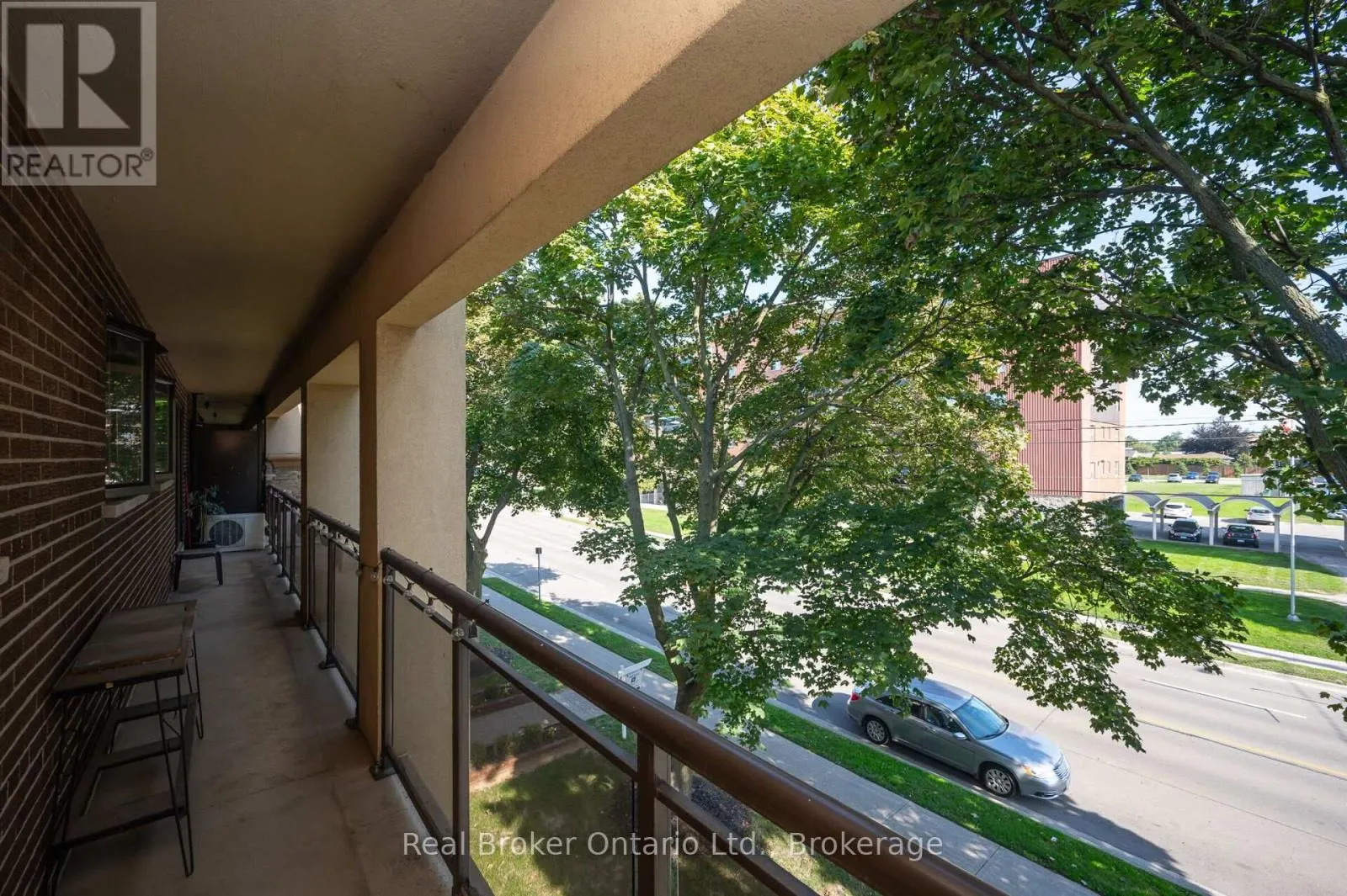 303 - 1212 FENNELL AVENUE E, #303
