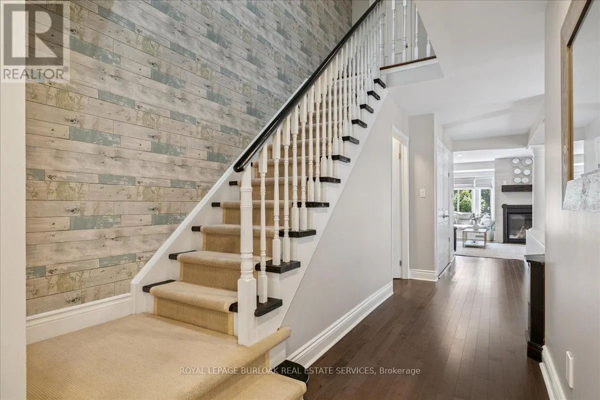 44 SUNVALE PLACE