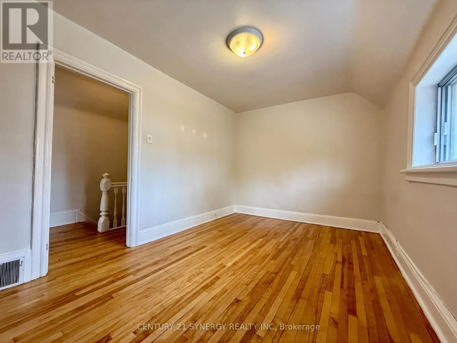 2 - 4 GOULD STREET