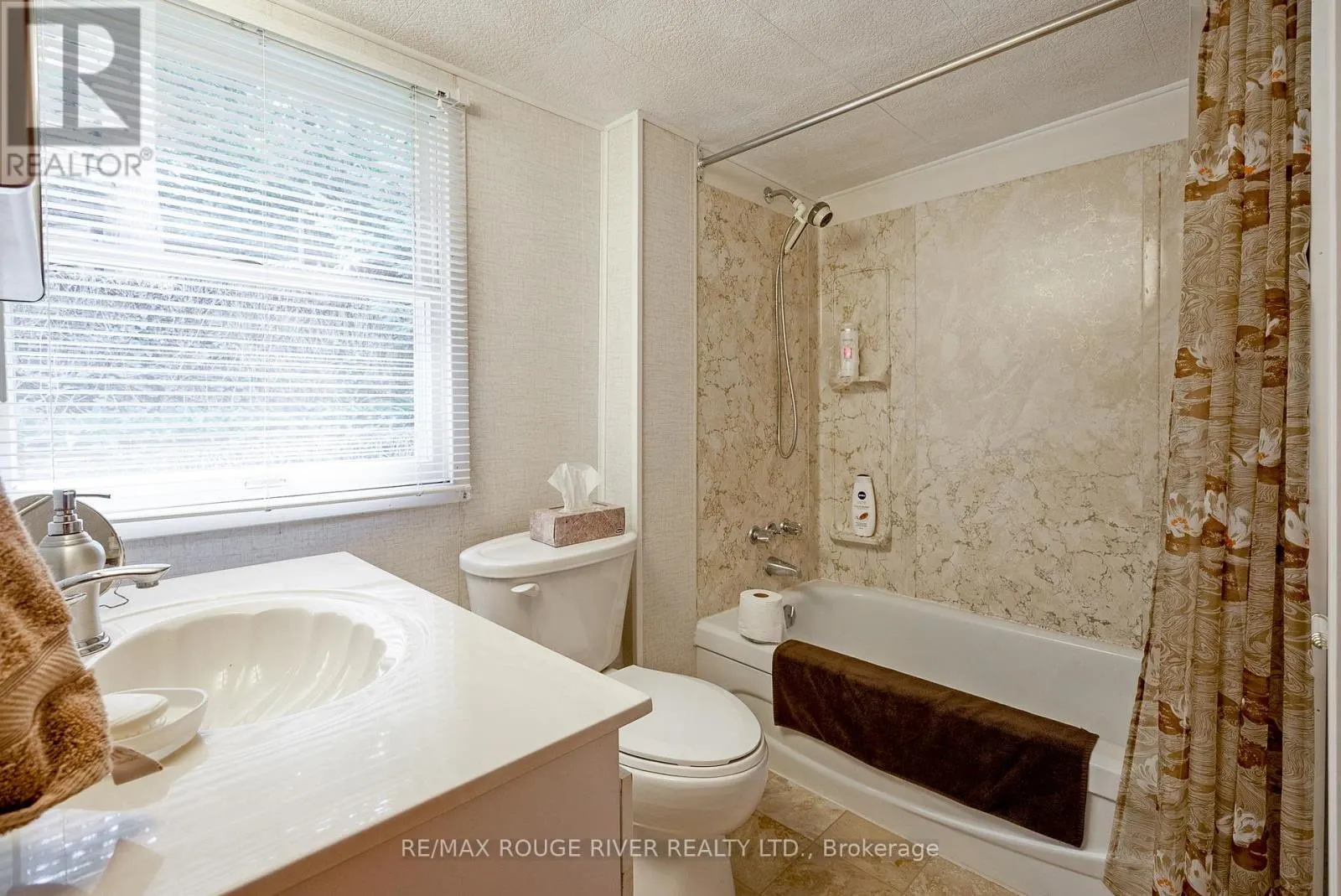 200 - 5248 KING ROAD, #200