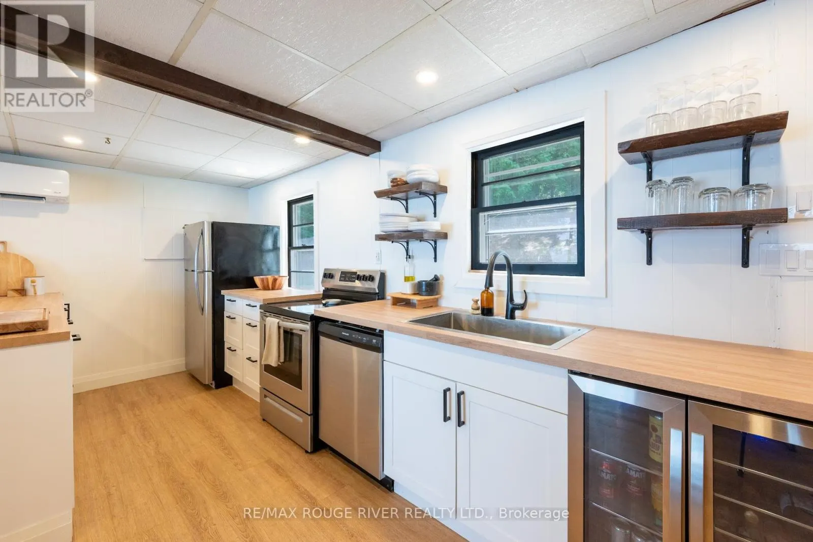 200 - 5248 KING ROAD, #200