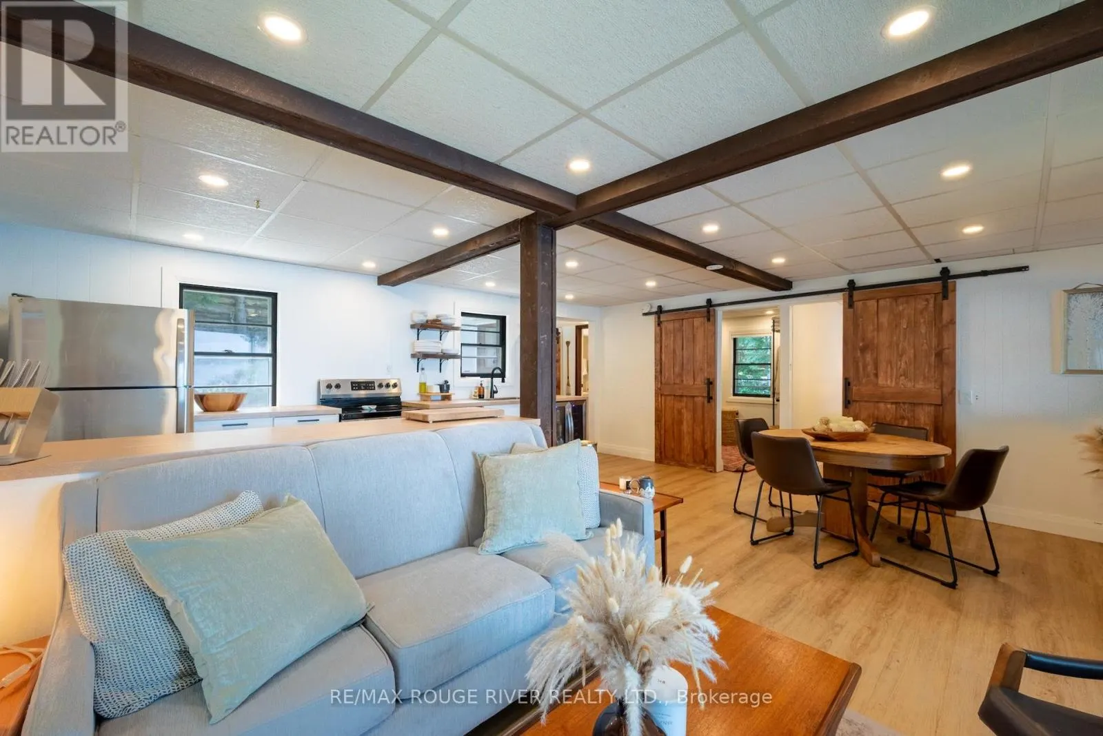 200 - 5248 KING ROAD, #200
