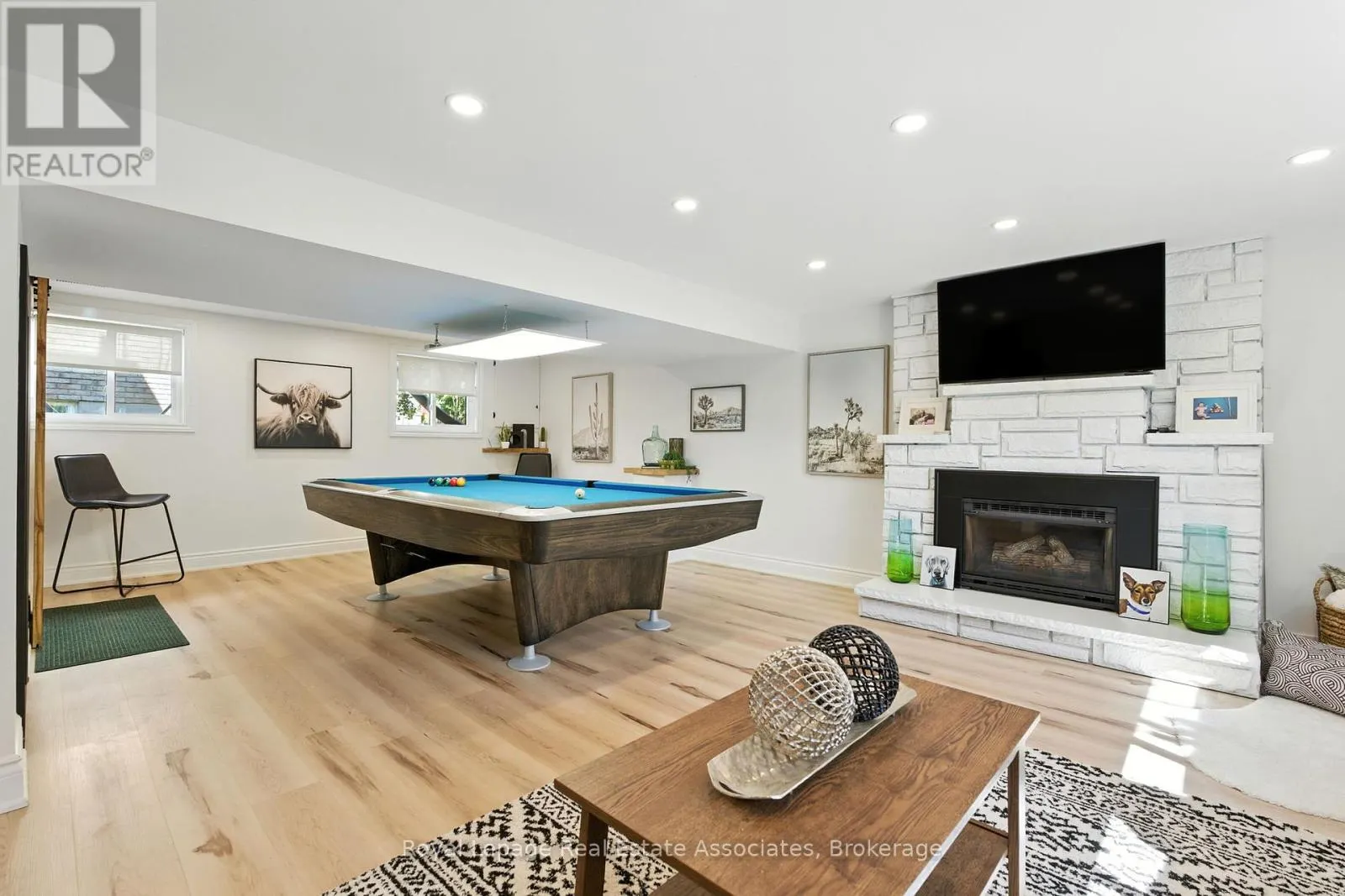 4 NASHUA DRIVE