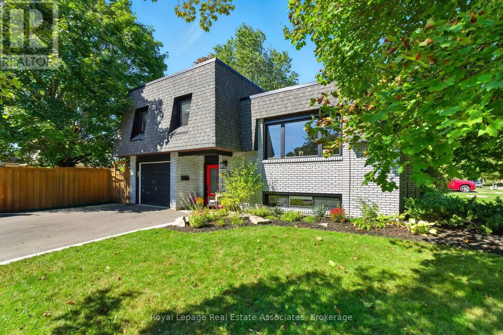 4 NASHUA DRIVE