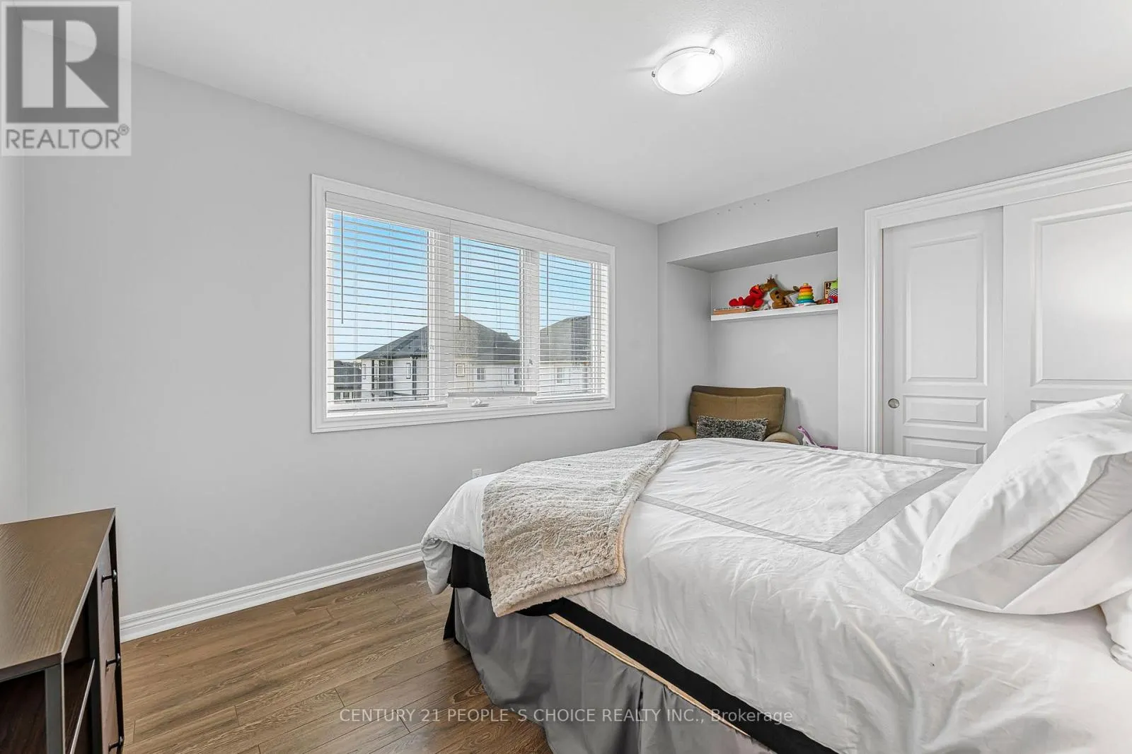4 RILEY AVENUE