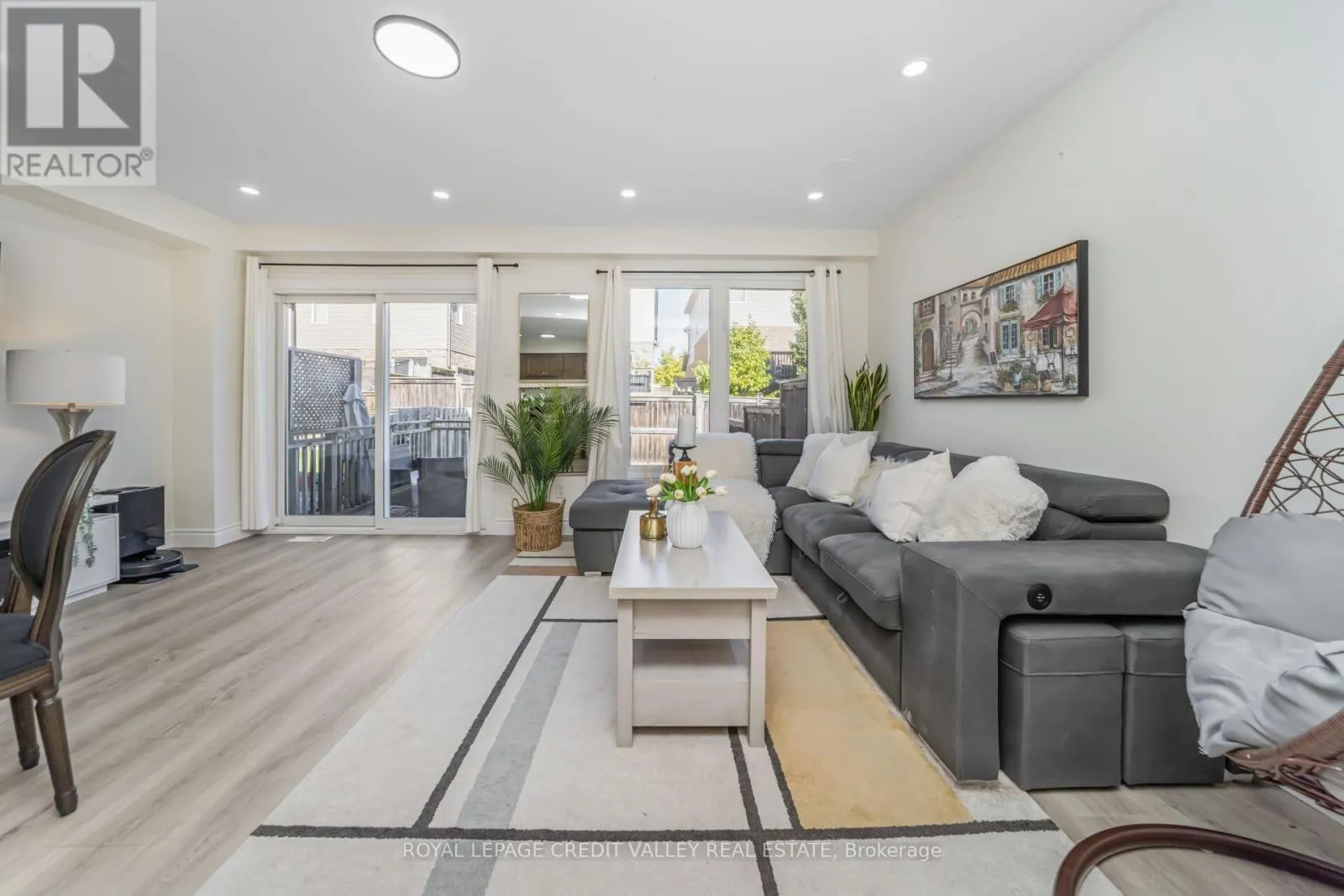 58 ROCKCLIFFE DRIVE