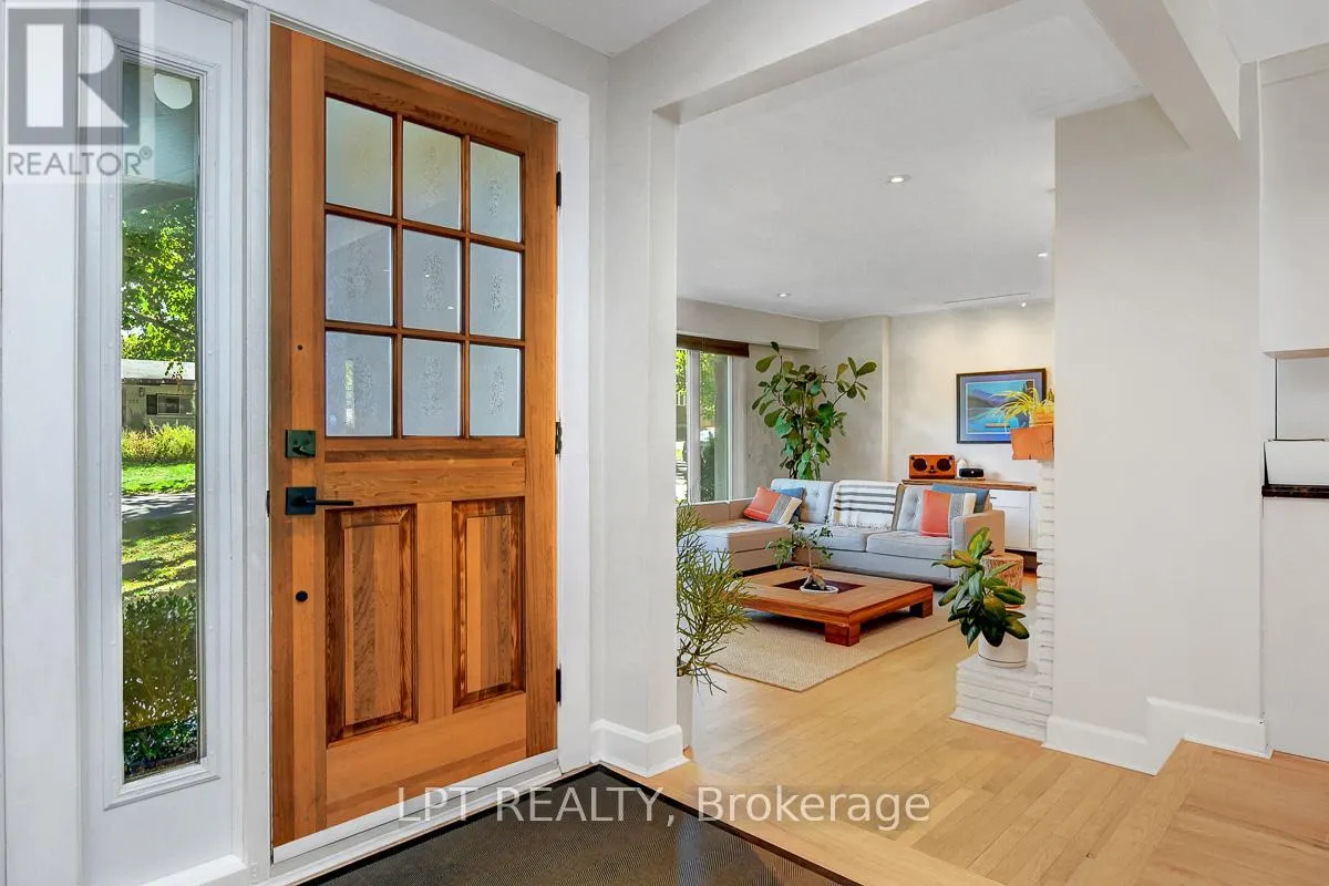 353 MOUNTBATTEN AVENUE