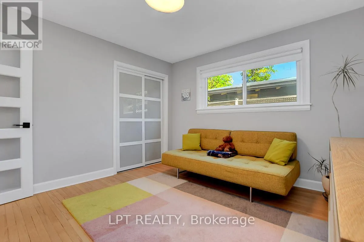 353 MOUNTBATTEN AVENUE